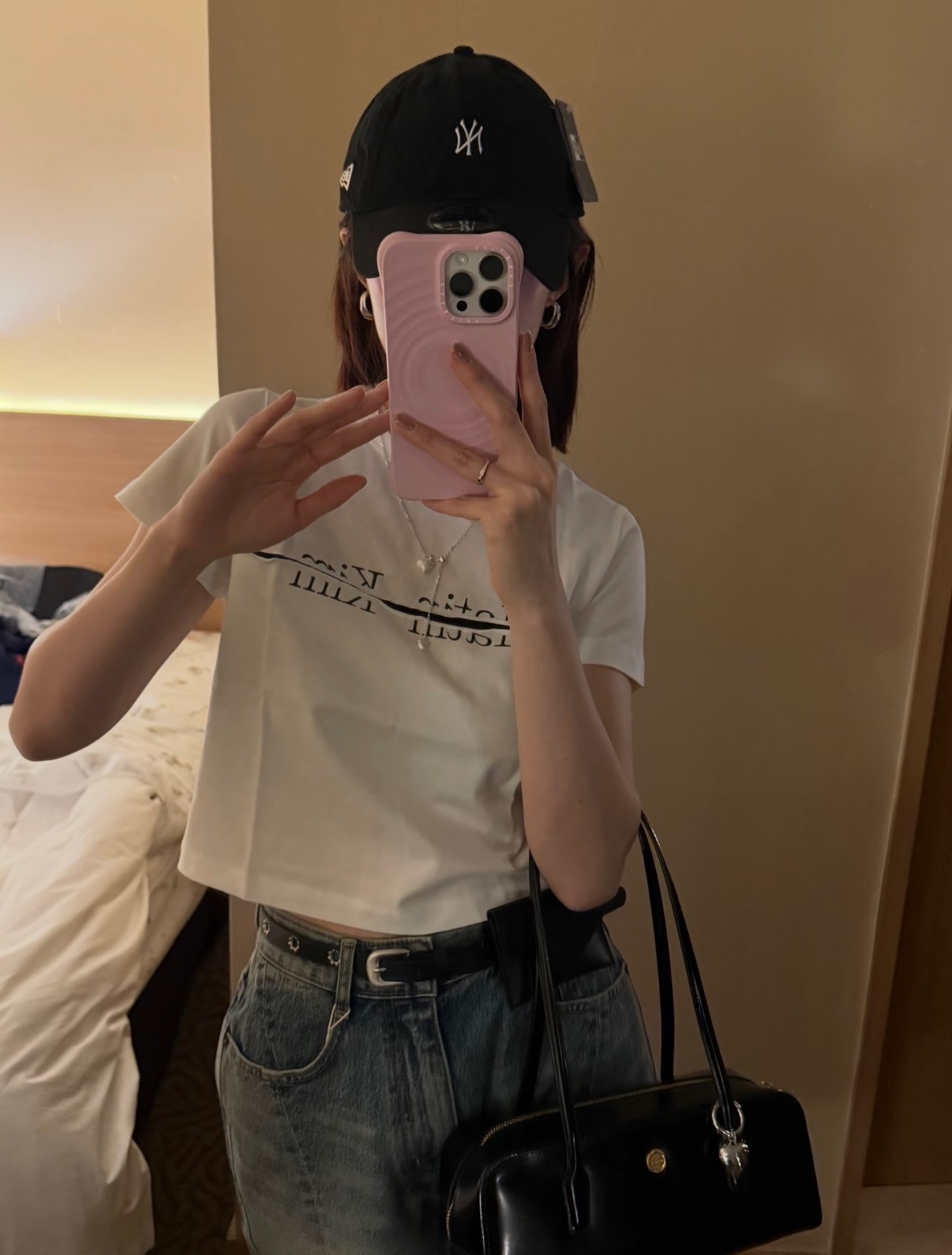 【13/2截單！限時優惠預訂】MATIN KIM CUTTED LOGO CROP TOP（2色）