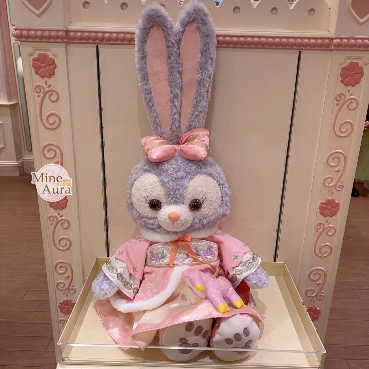 2026 新春 達菲 Duffy 與好友們 史黛拉露 星黛露 StellaLou M號 服裝造型 娃娃 玩偶 -上海迪士尼樂園