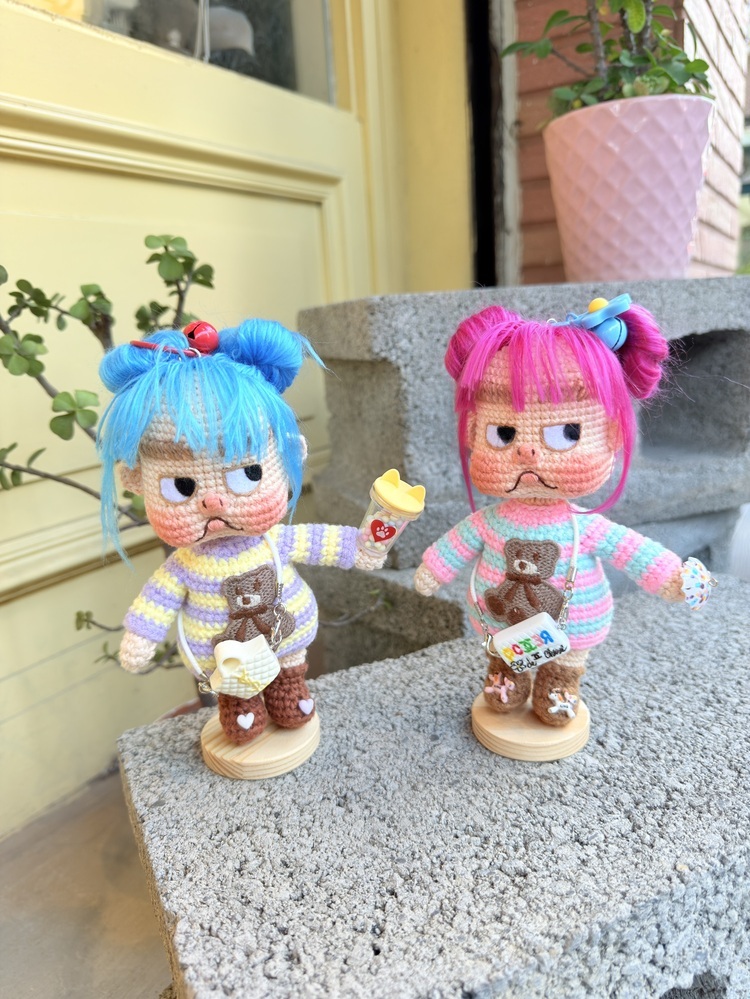 熊熊條紋洋裝丸子頭醜娃吊飾-38號『約15cm』