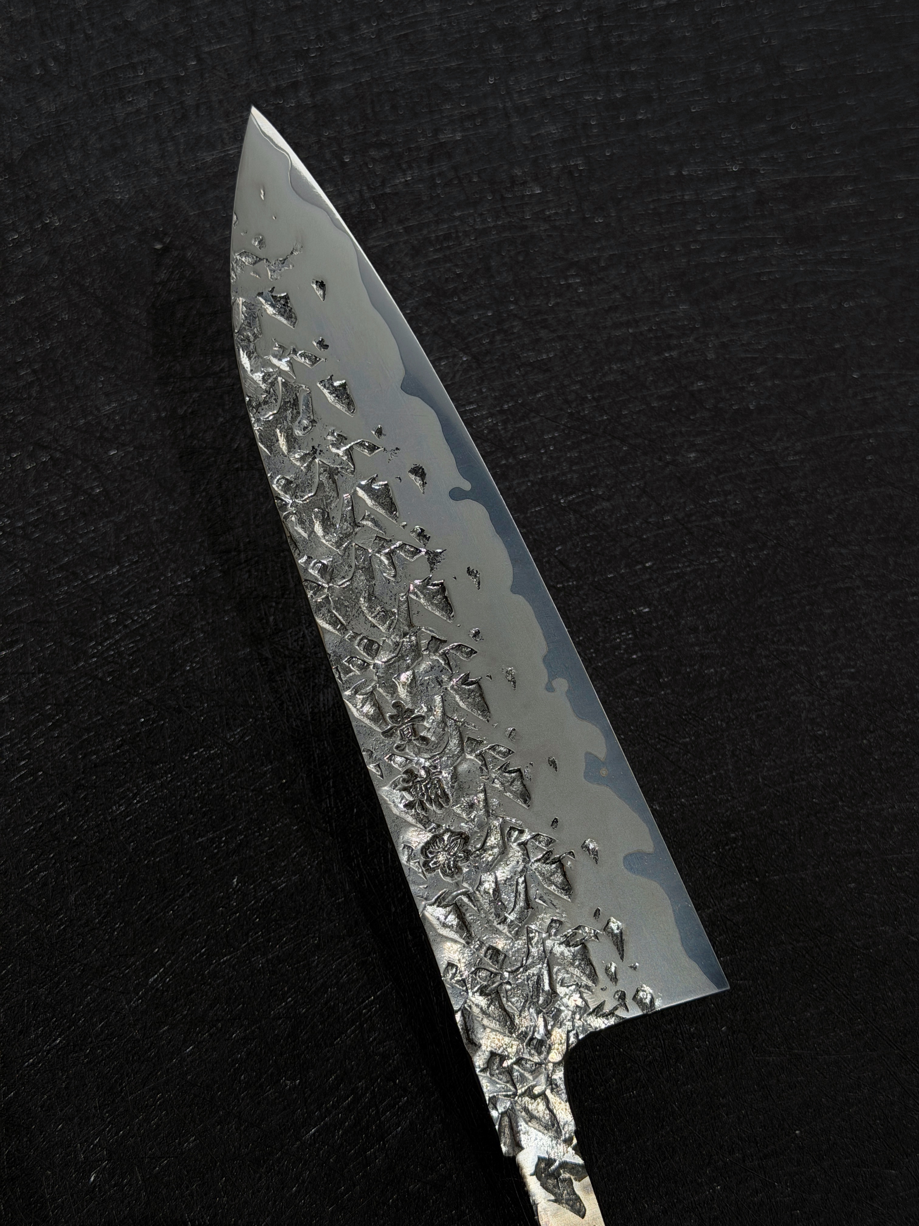 模造刀 本研磨 鎏銀装具 鑑賞用 長刀 美品 花开富贵 真魚皮柄 金銀錯镡 刀條* 貴輔x 新国ATS 槌目鏡霞研牛刀