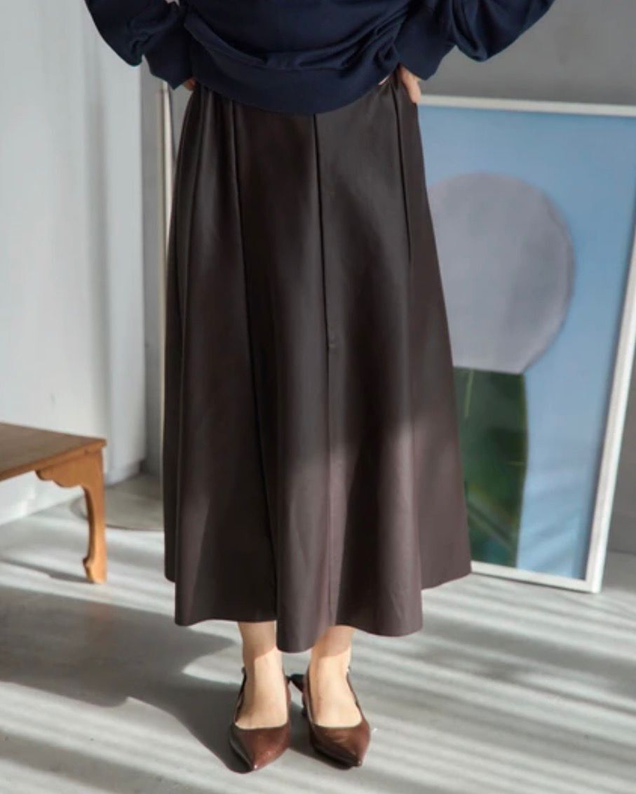 【預購】JN021306  Fake Leather Flare Skirt  人造皮革傘擺長裙