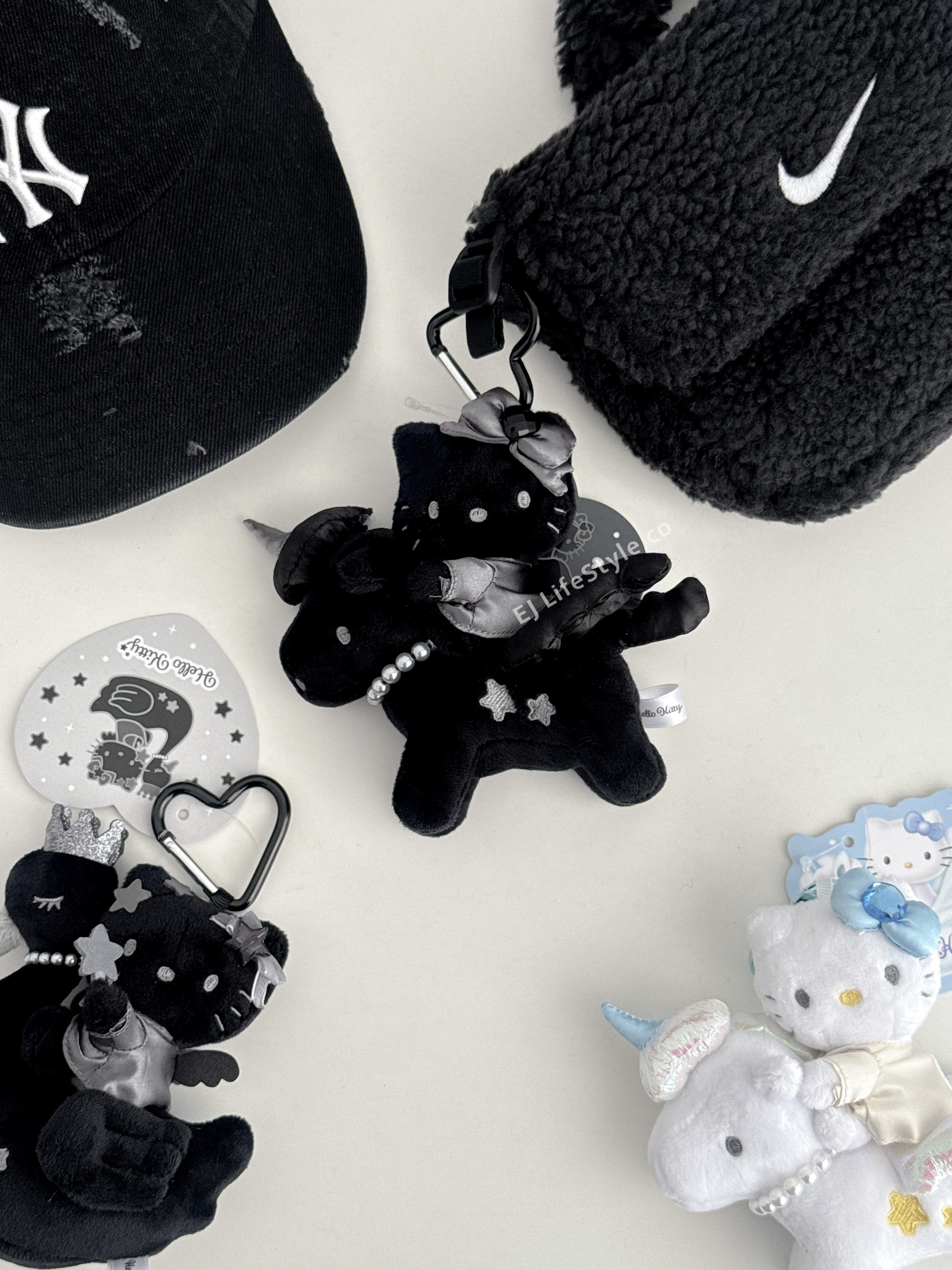 🇯🇵 SANRIO 三麗鷗家族 HELLO KITTY 凱蒂貓 KITTY貓 馬年限定 天鵝 獨角獸 飛馬 吊飾 鑰匙圈 / 現貨