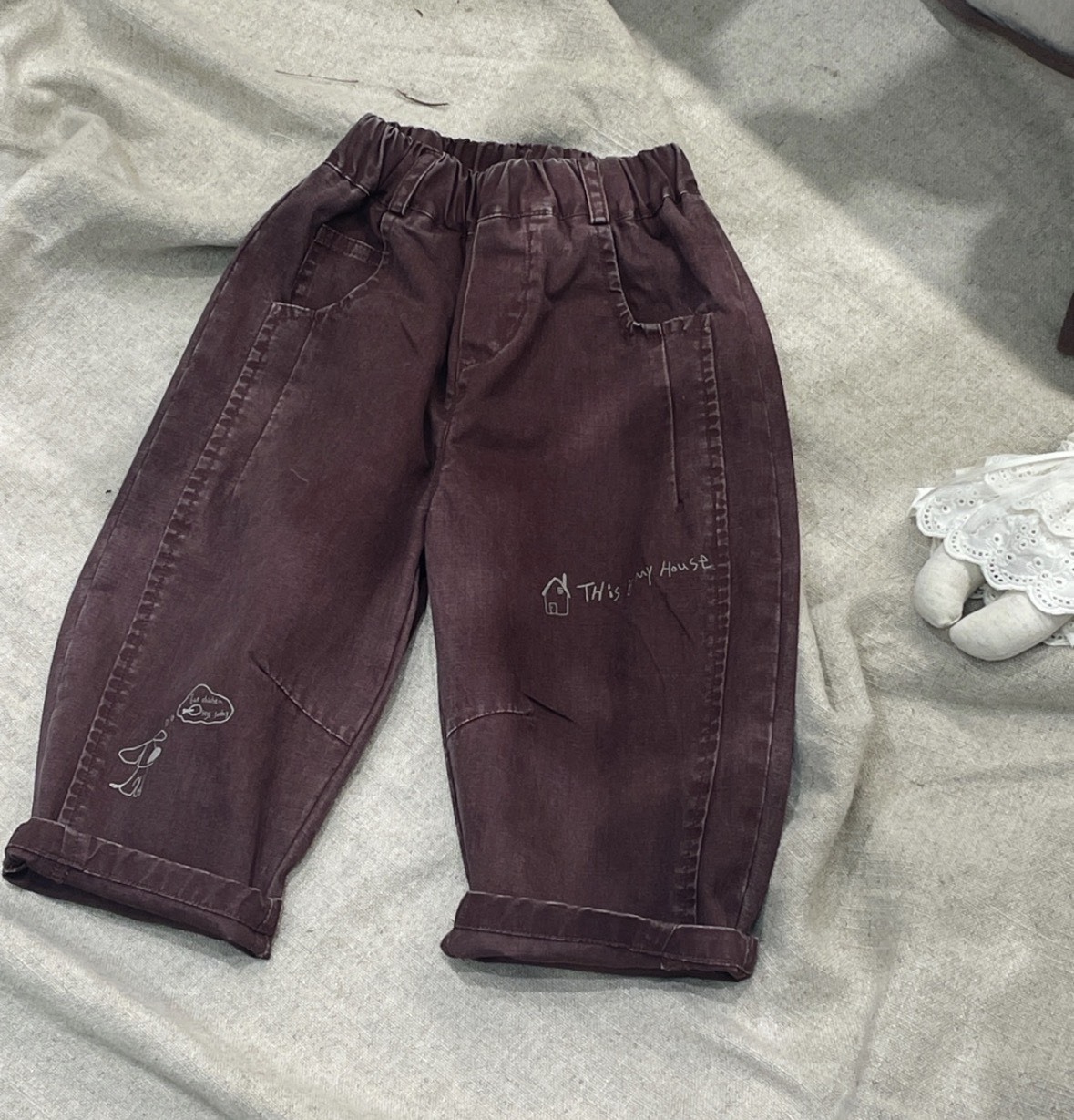 可愛塗鴉休閒牛仔褲