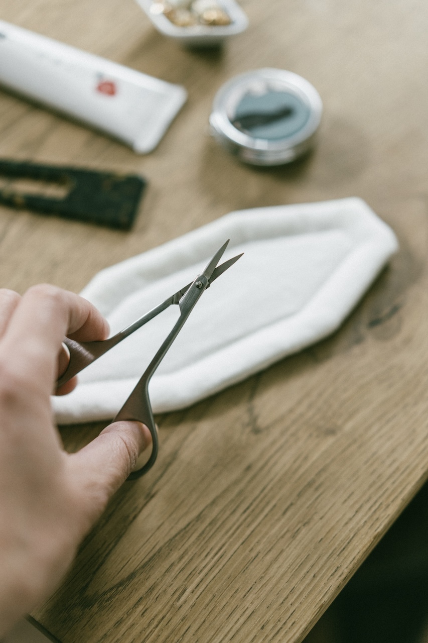 匠之技 Green Bell 日本製不鏽鋼曲線薄刃修眉修容剪