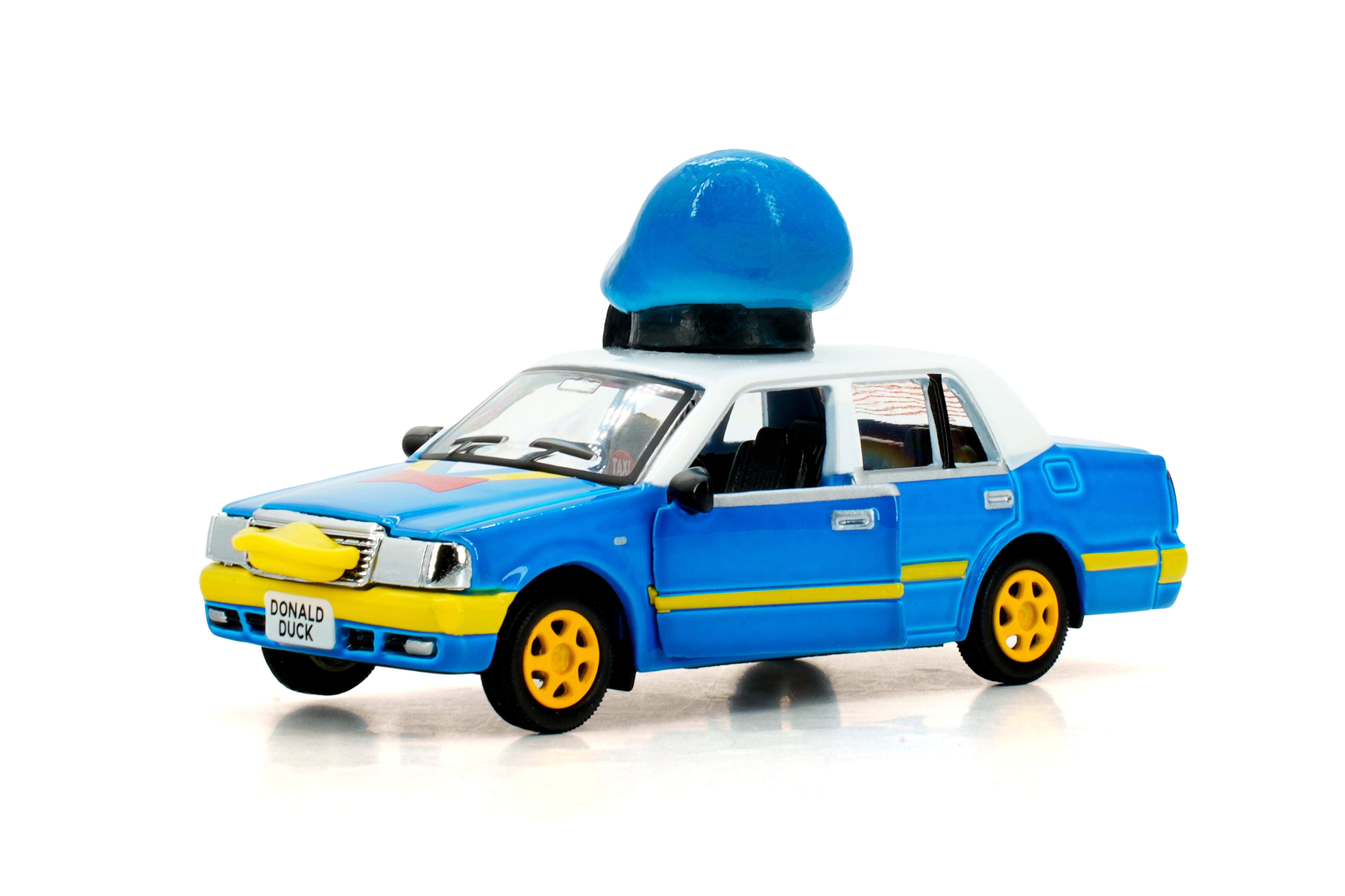 香港限定 TINY x 唐老鴨 Donald 聯名 香港大嶼山 的士 1:64 模型車 擺飾 -香港迪士尼樂園