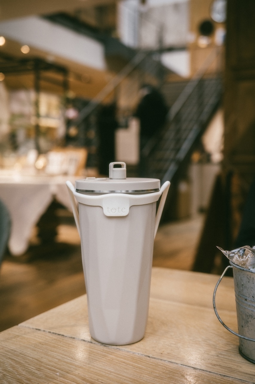 環保BPA Free！附提帶吸管密封真空保溫杯