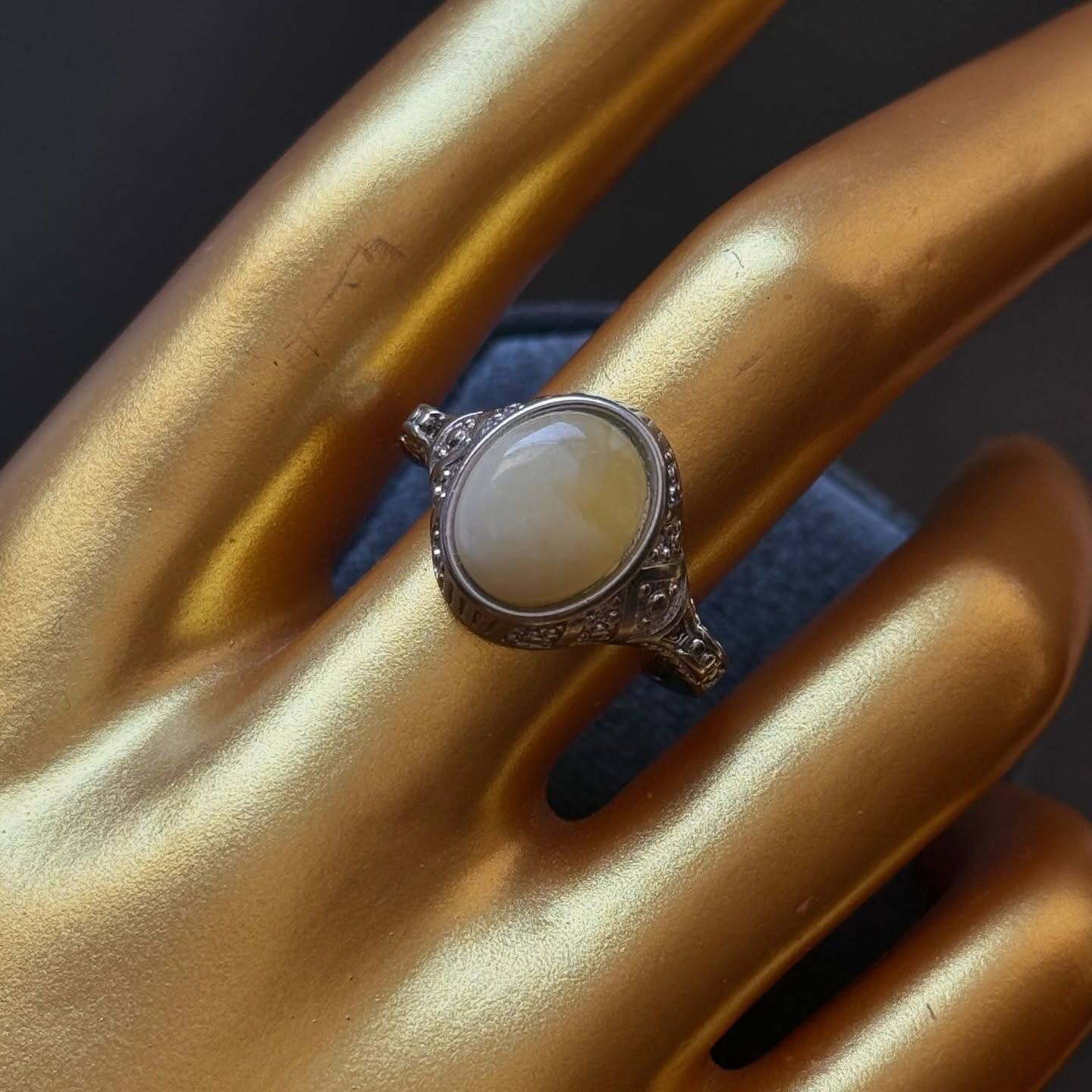 [原石] 琥珀蜜蠟 戒指