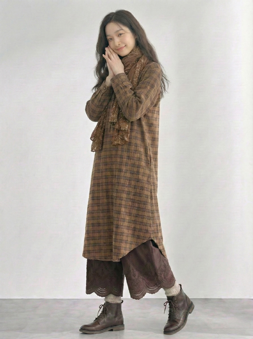 法蘭絨格紋半開襟洋裝繡花純棉寬褲組合