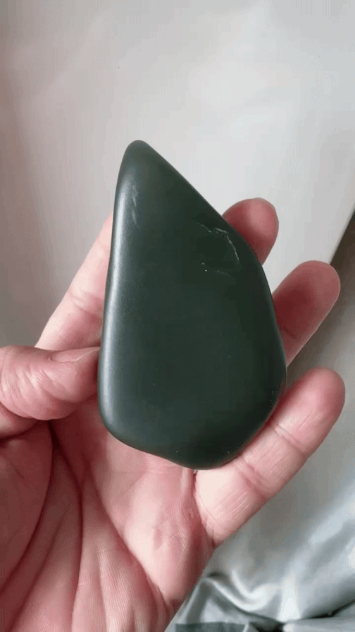 123261 和田玉黑青原籽