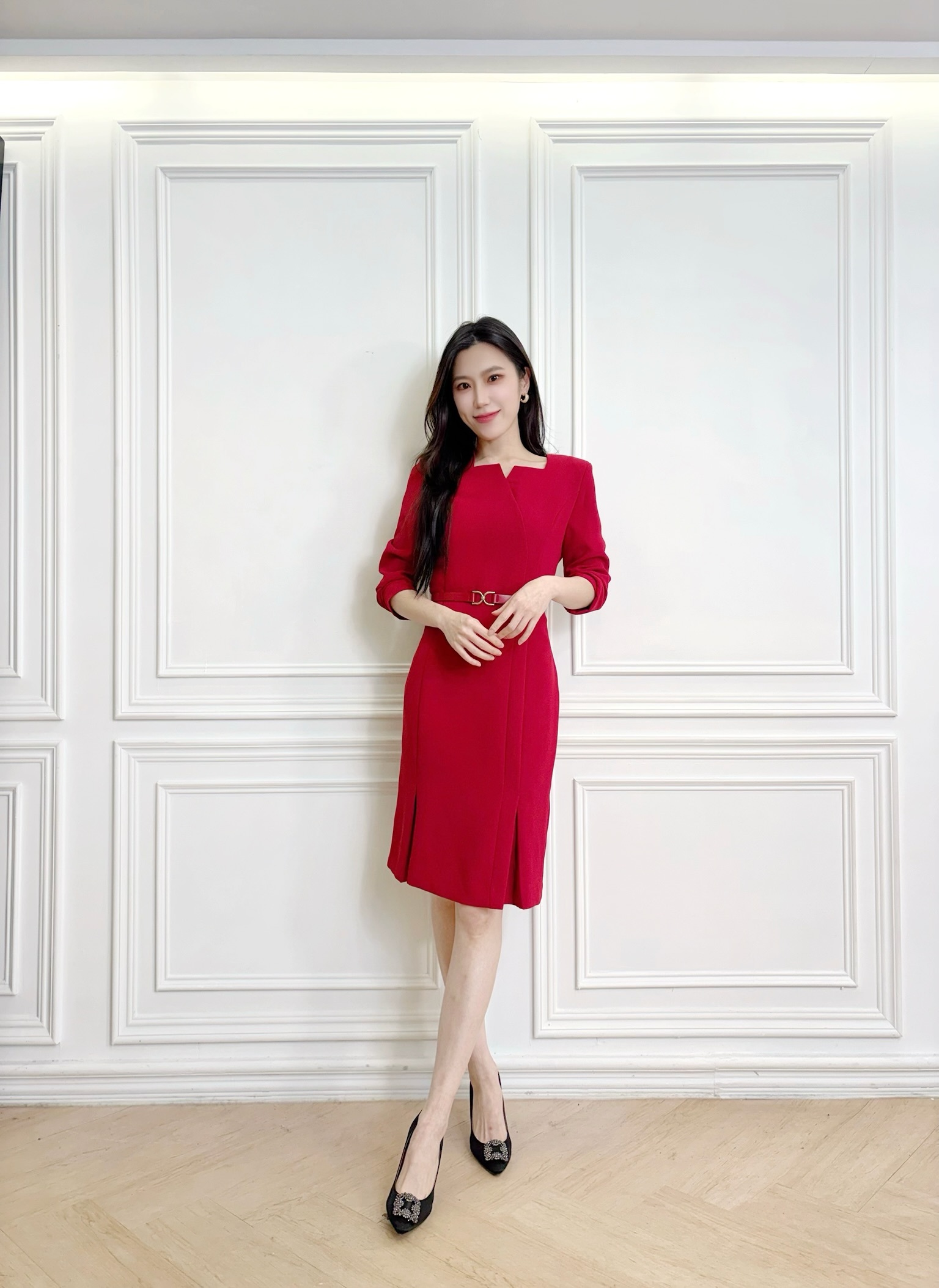 方V領金環腰帶長袖洋裝