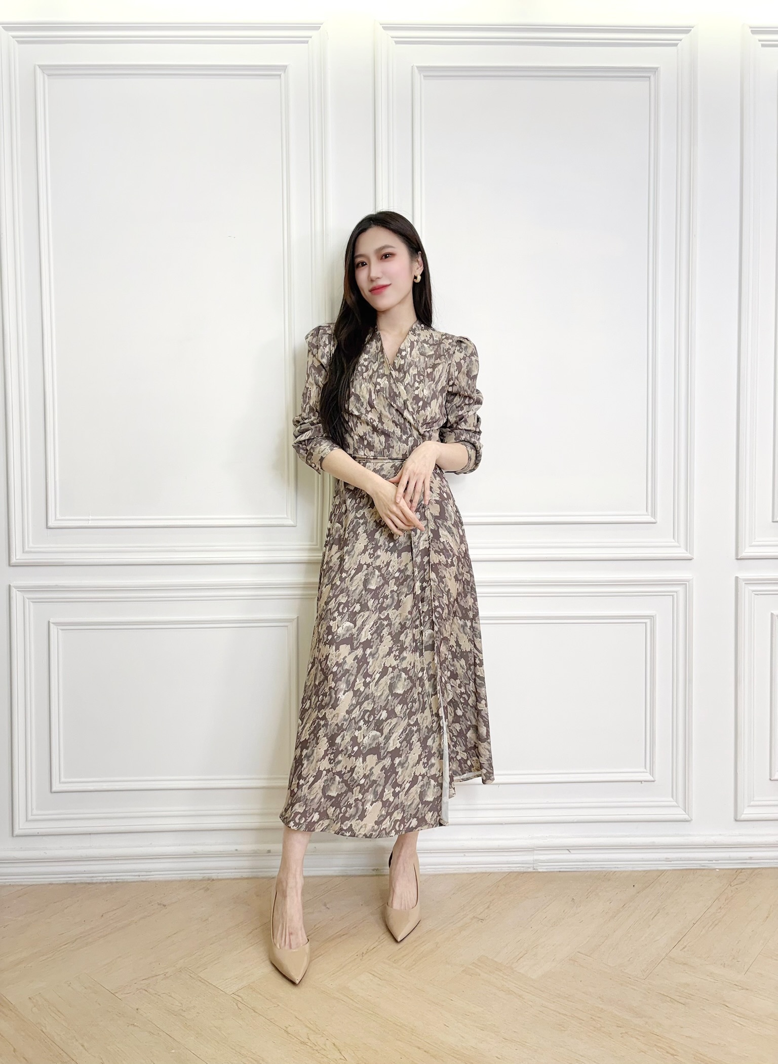 暈染側釦無領長洋