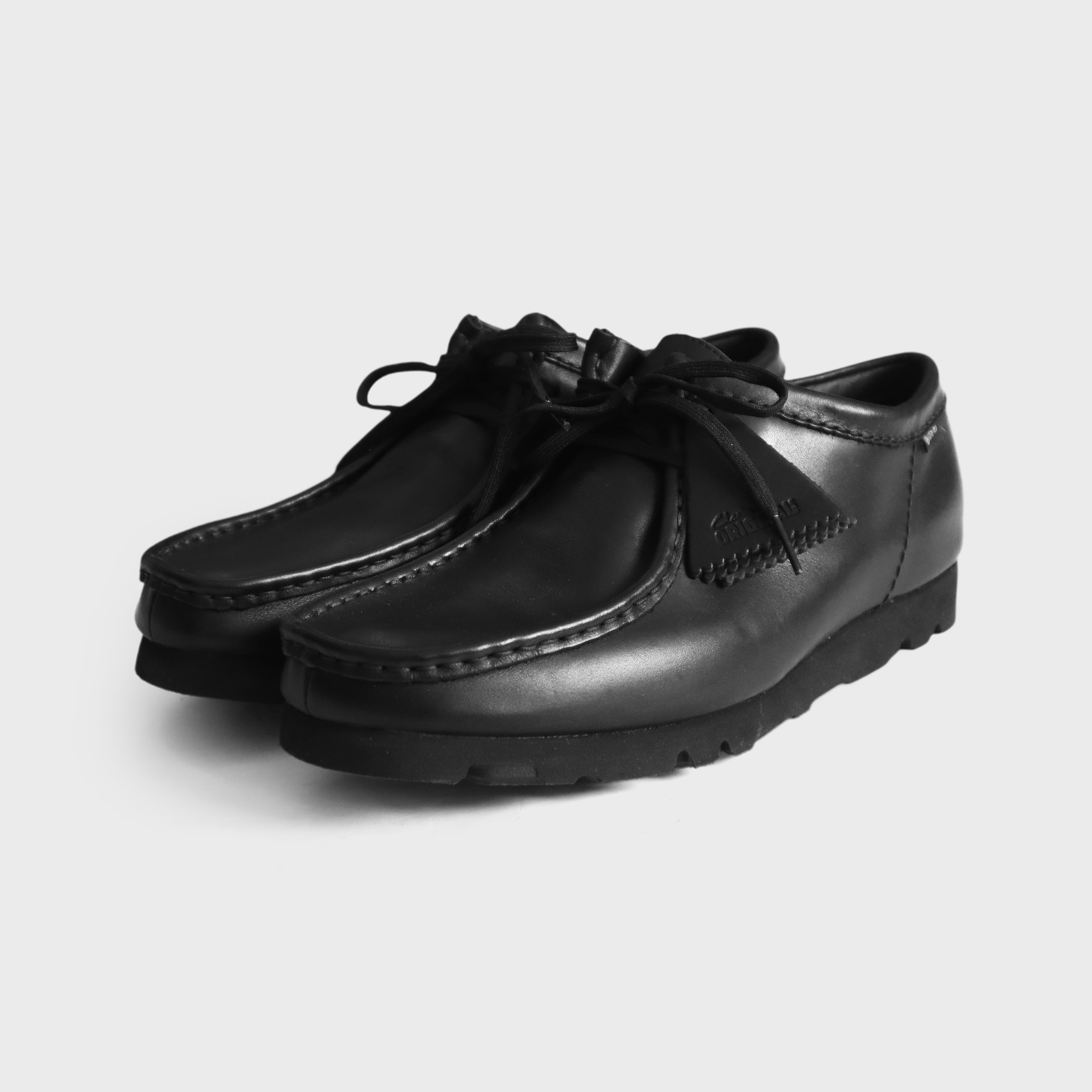 Clarks - Wallabee GTX / Black Leather