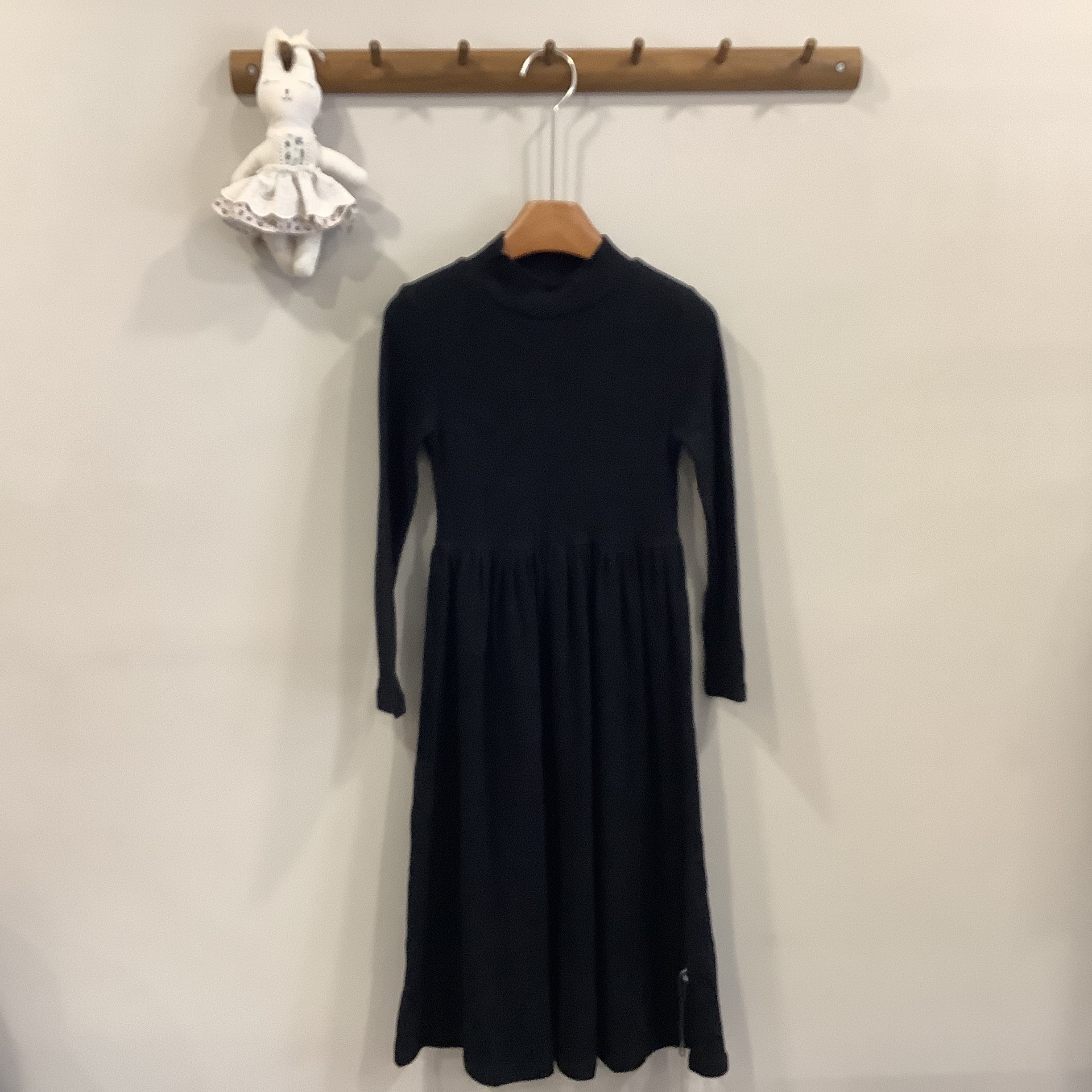 A04107設計師品牌微高領連身裙