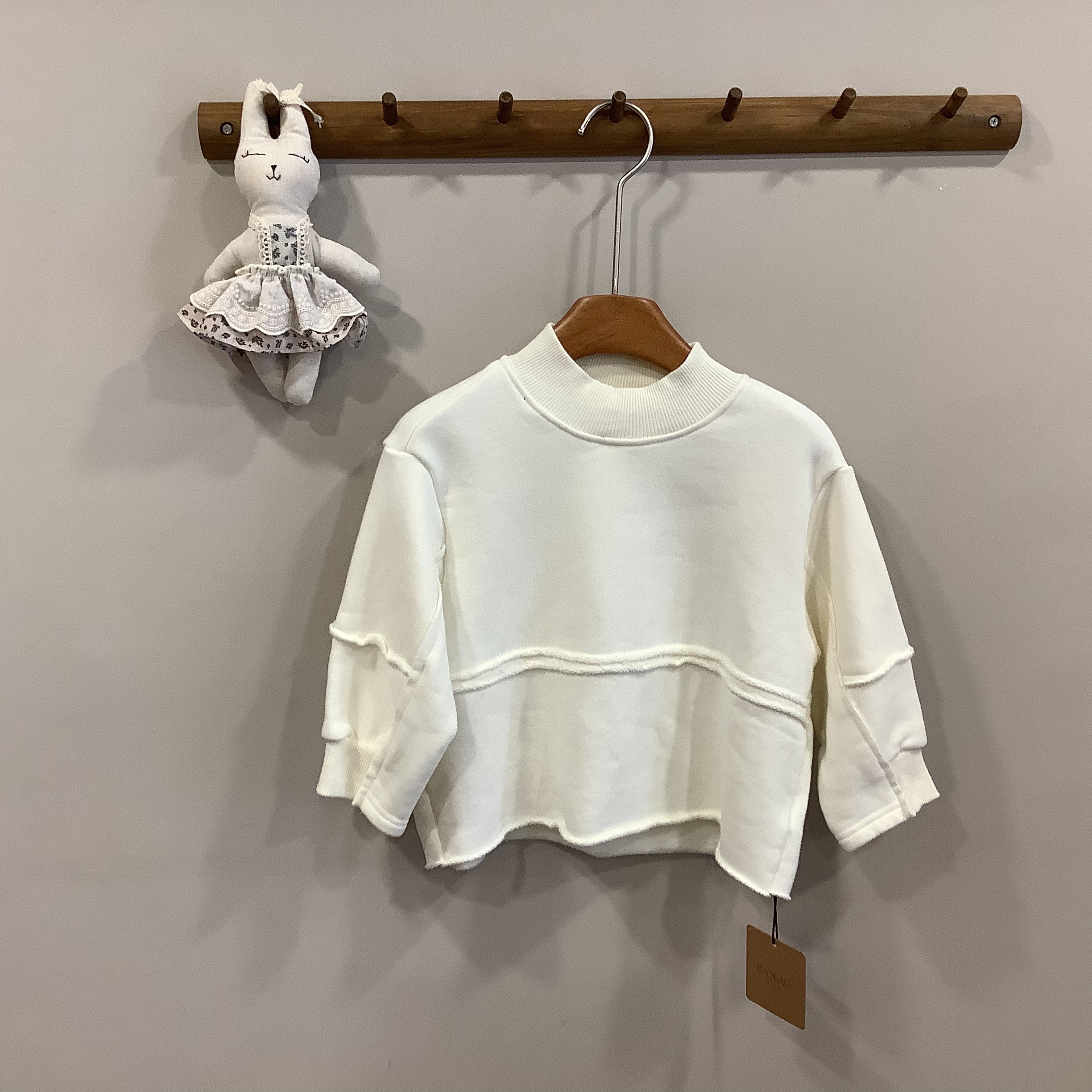 A04217毛邊拼接上衣