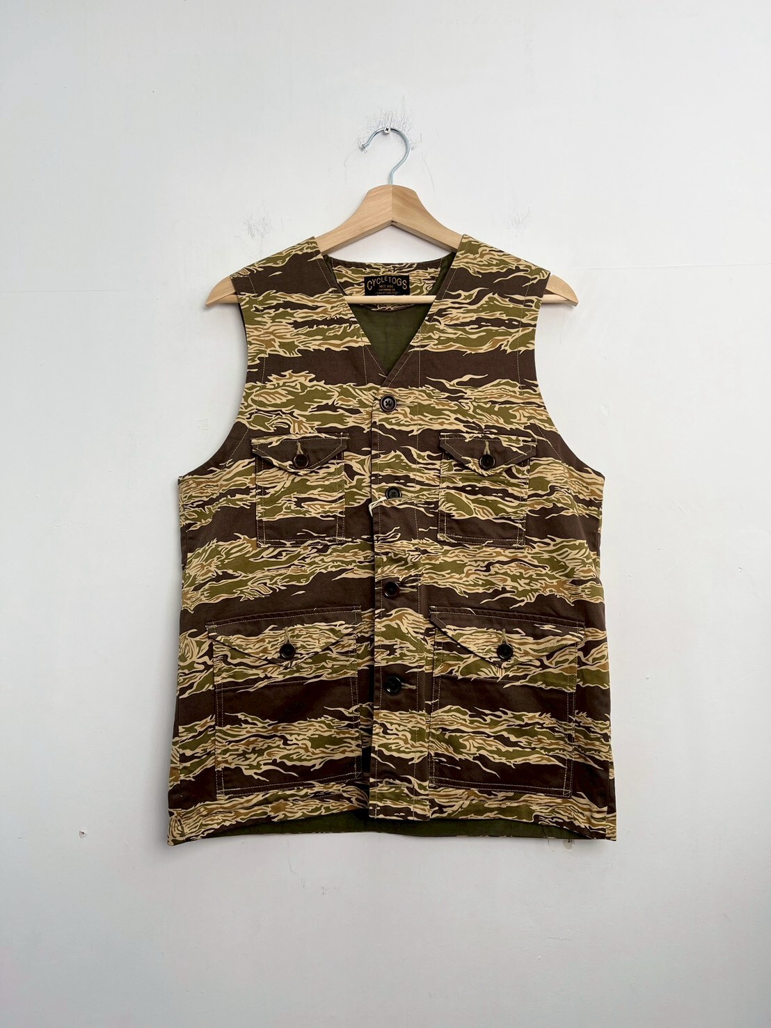 CYCLE TOGS WSET RIDE CAMO VEST SIZE 40