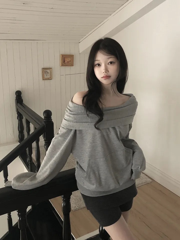 【18/2完額外95折優惠！首批優惠價預訂】韓國露肩連帽衛衣（3色）