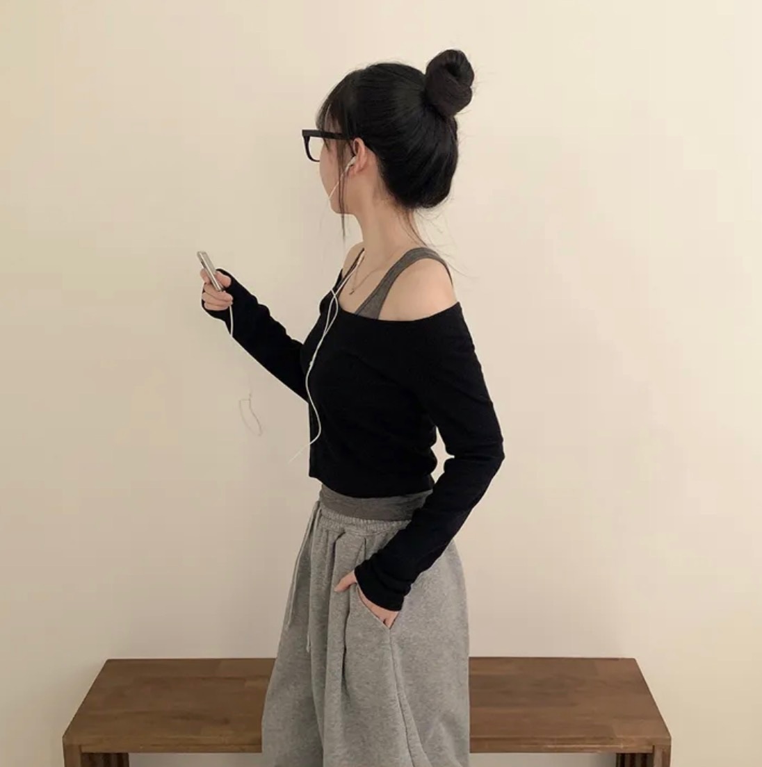 【18/2完額外95折優惠！首批優惠價預訂】韓國拼色羅紋層疊露肩上衣（5色）