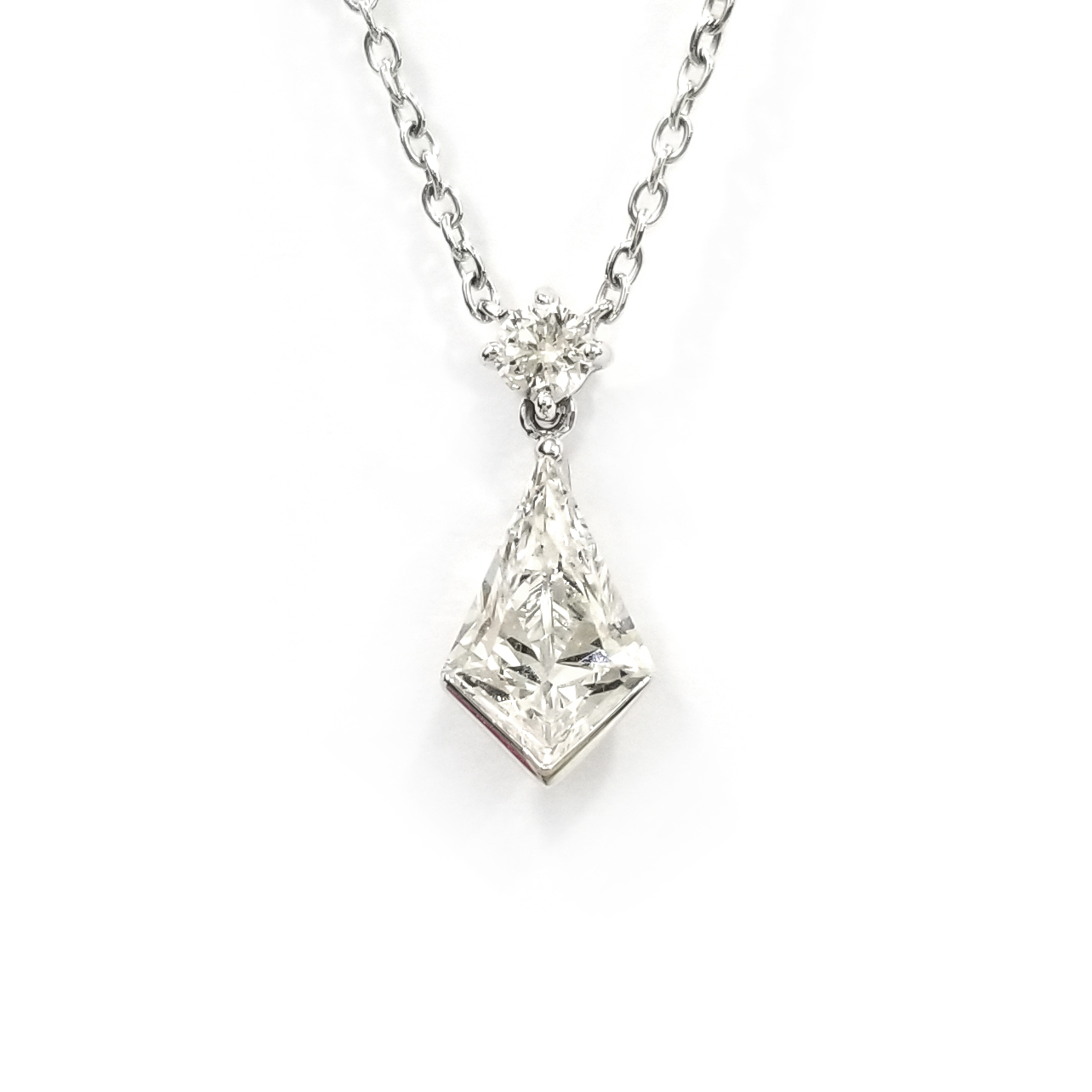 18K白金 實驗室風箏形培育鑽石頸鏈