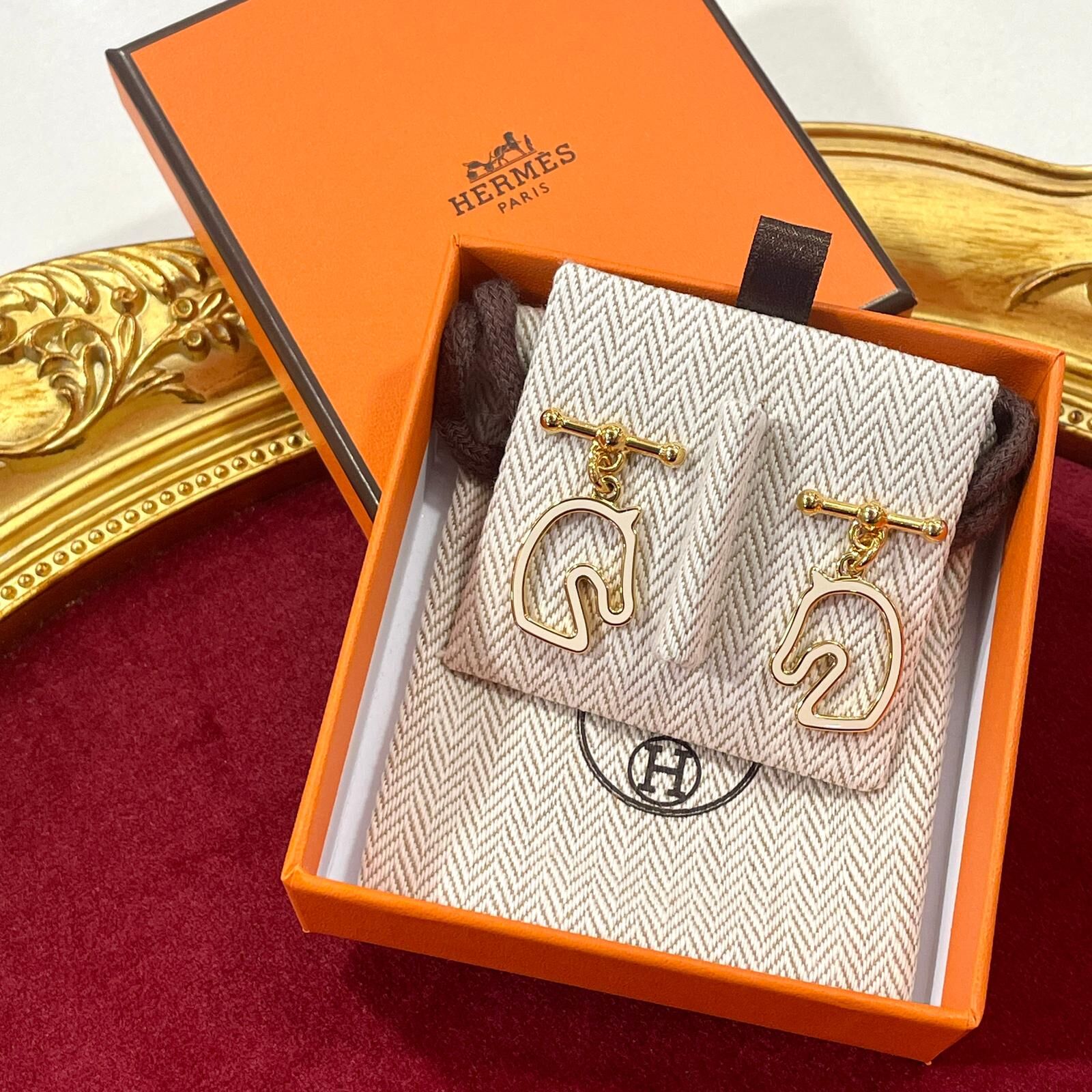全新HERMES耳環 TONNERRE EARRINGS SMALL 奶油白/金扣 H100114F D3 #BRAND NEW #香榭站正品