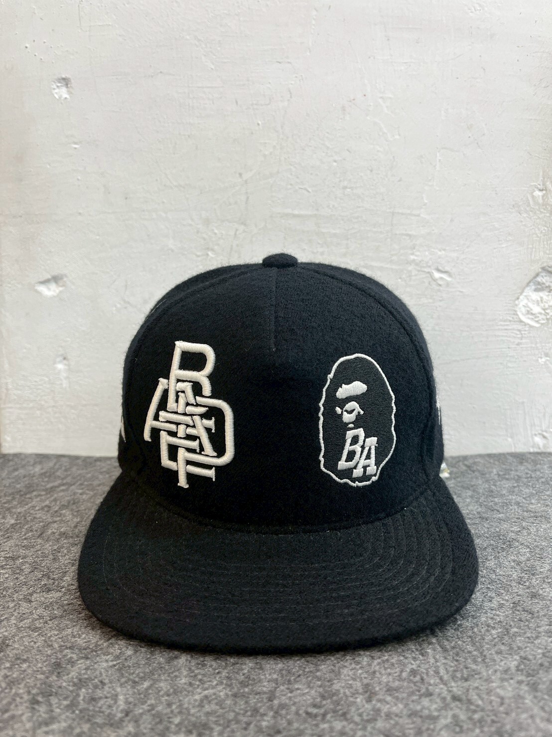 A BATHING BAPE MULTI LOGO SNAP BACK CAP