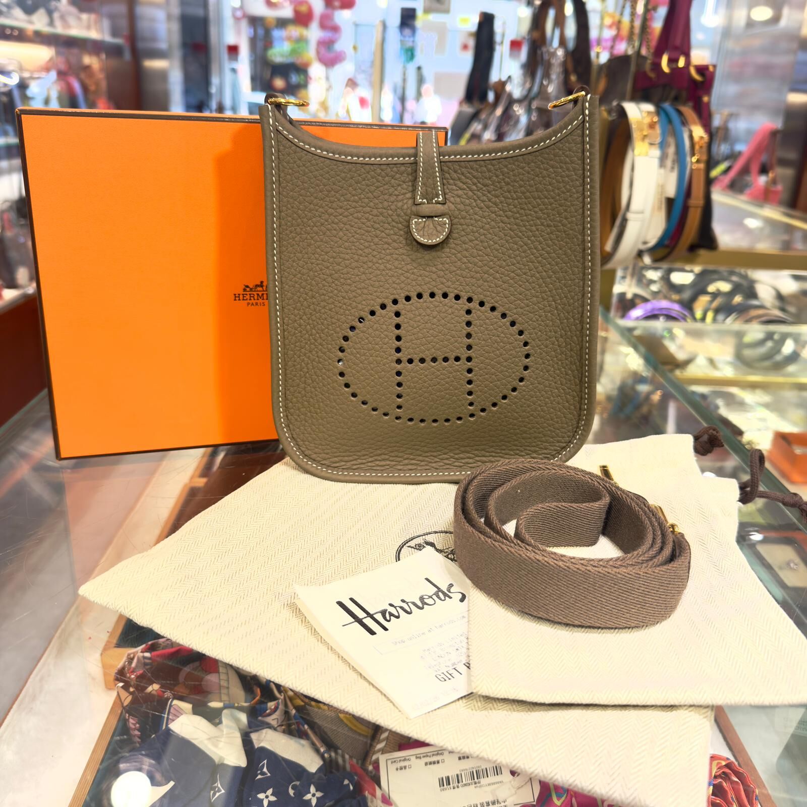 全新HERMES MINI EVELYNE K刻 18/ETOUPE GHW 大象灰/金扣/灰帶TC皮 #E16 #BRAND NEW #香榭站正品