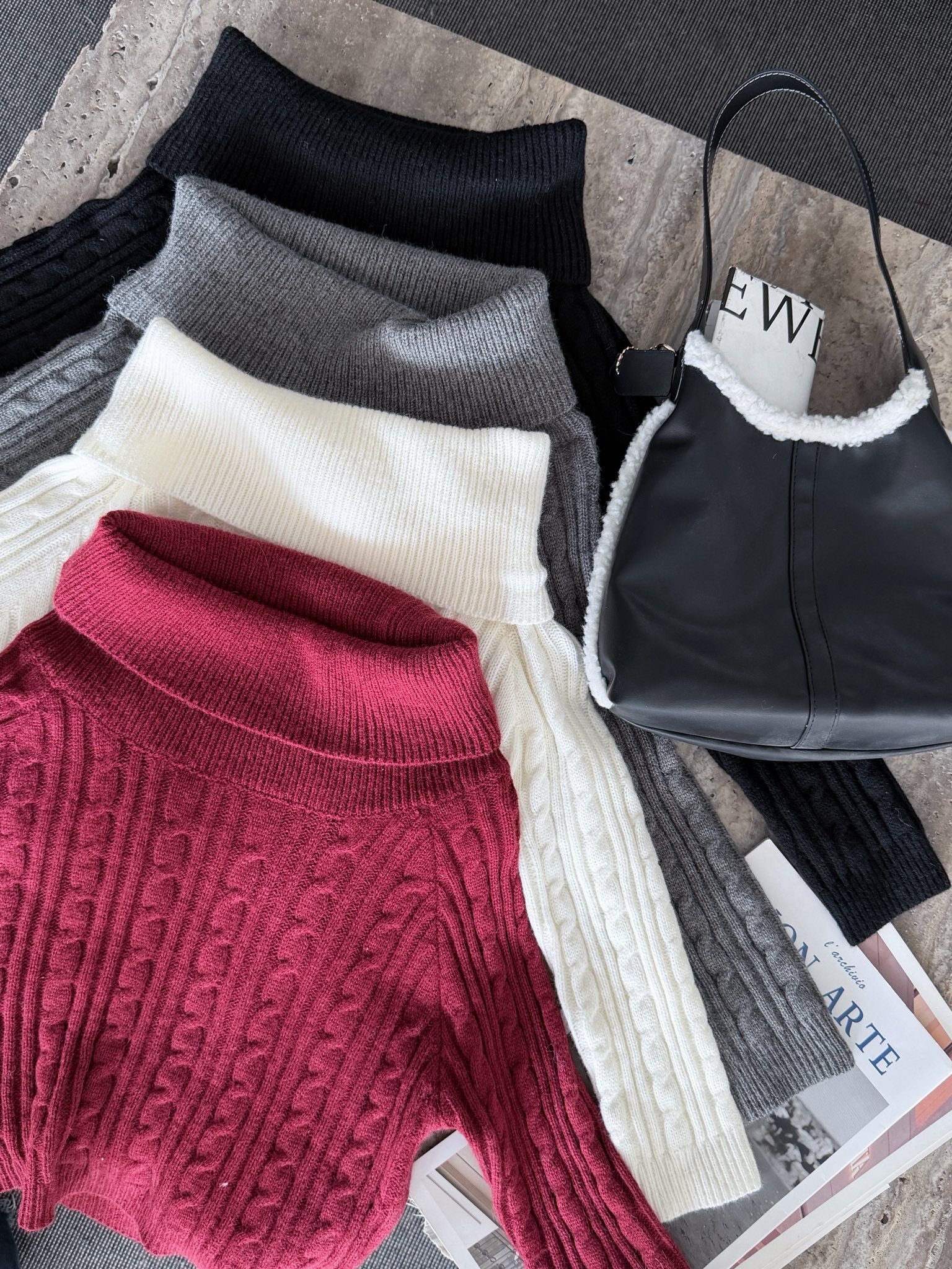 辣妹一字肩麻花上衣🎇