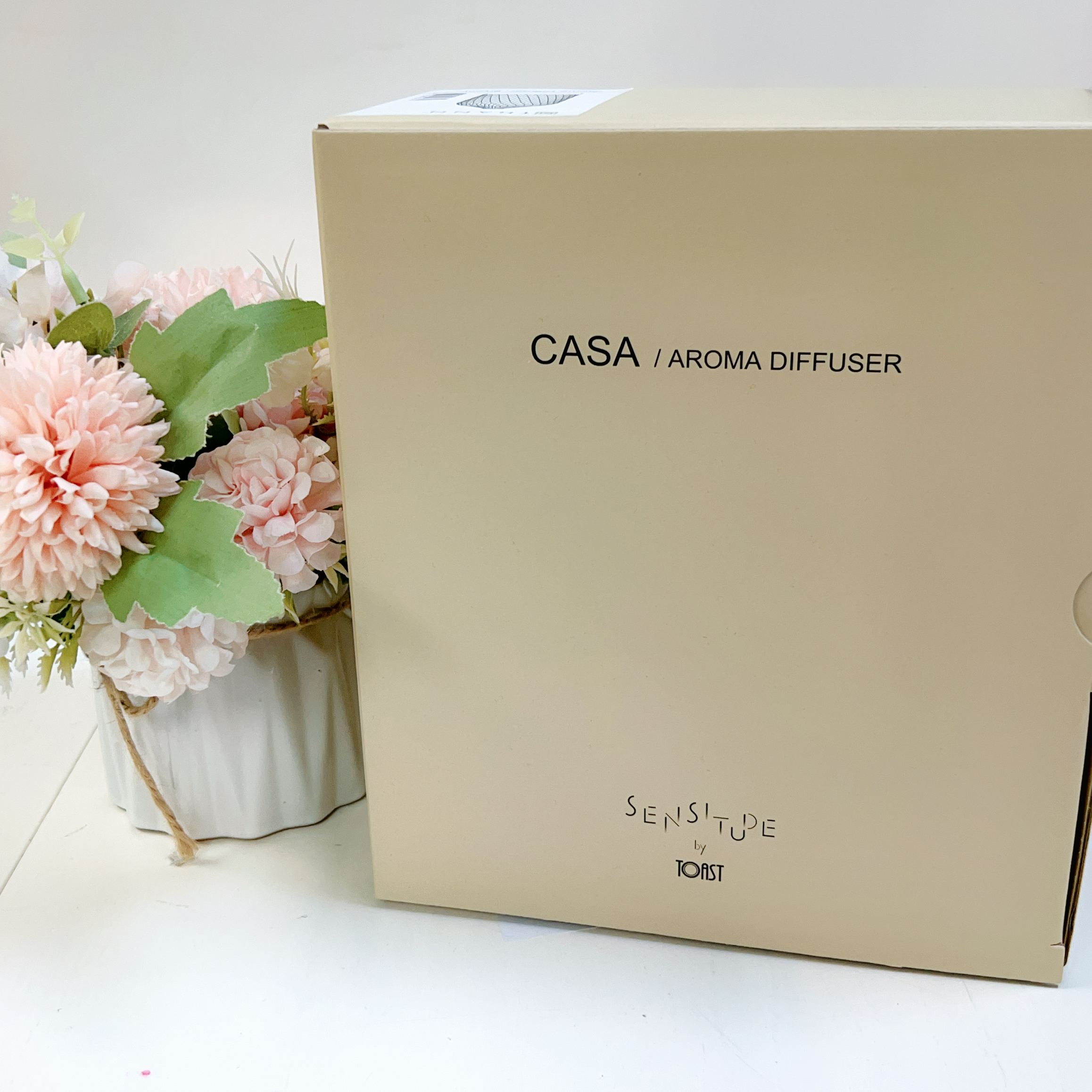 Peony 電子香薰噴霧器 (黑/白隨機發貨) - 泰國THANN