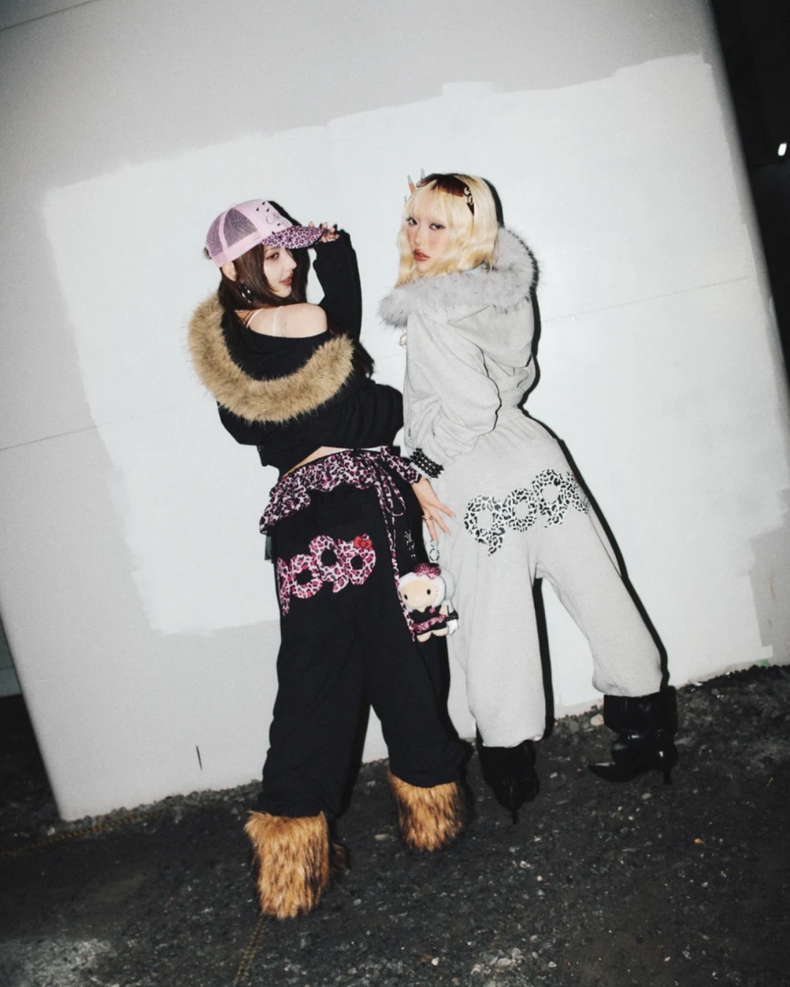 9090 Girl × Hello Kitty 聯名系列 棉褲 毛絨 吊飾 連帽外套 七款