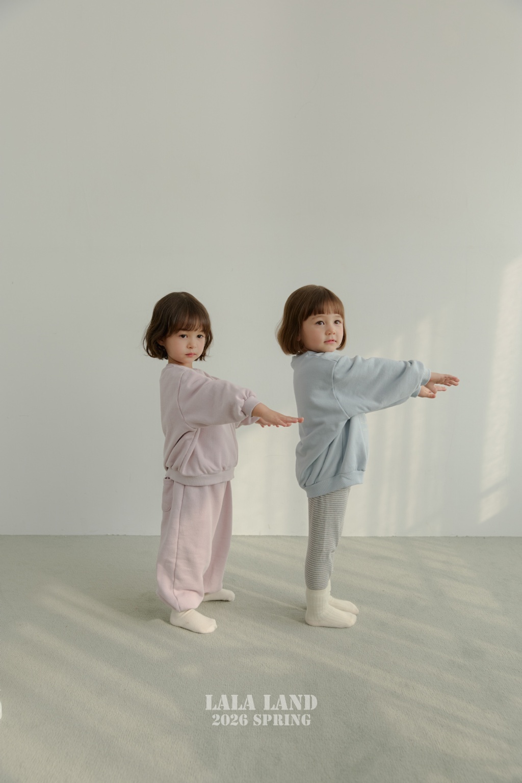 正韓春lalaland 小童三色口袋運動縮口褲