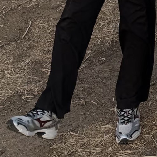 MIZUNO MXR 銀白 酒紅 拼接 休閒 跑步 男鞋 低筒舒適 美津濃 D1GA245112