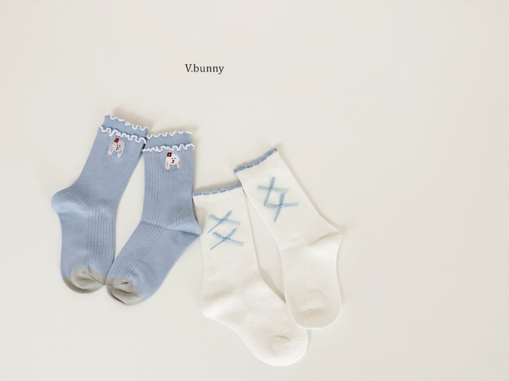 正韓春Vbunny 天藍兔兔捲邊襪