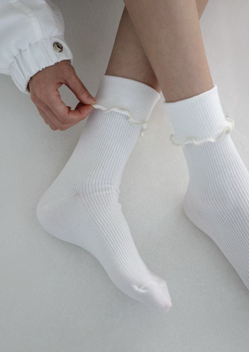 BAL COVER 反摺木耳邊中筒襪(特)