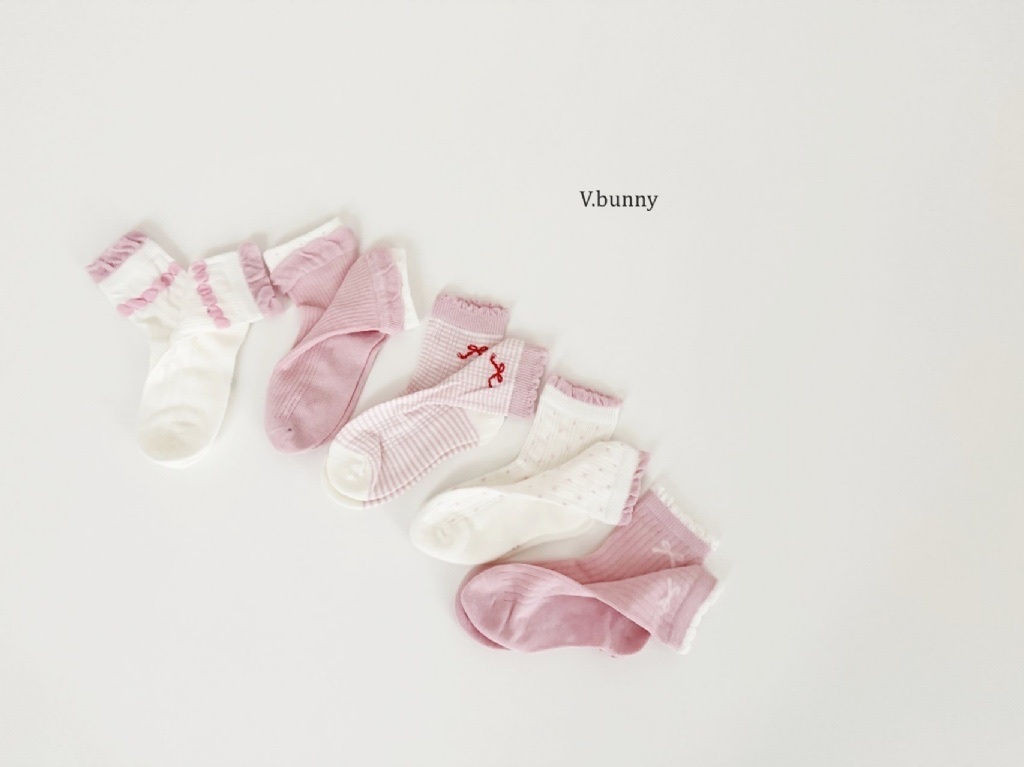 正韓春Vbunny 粉粉嫩嫩蝴蝶結襪子組