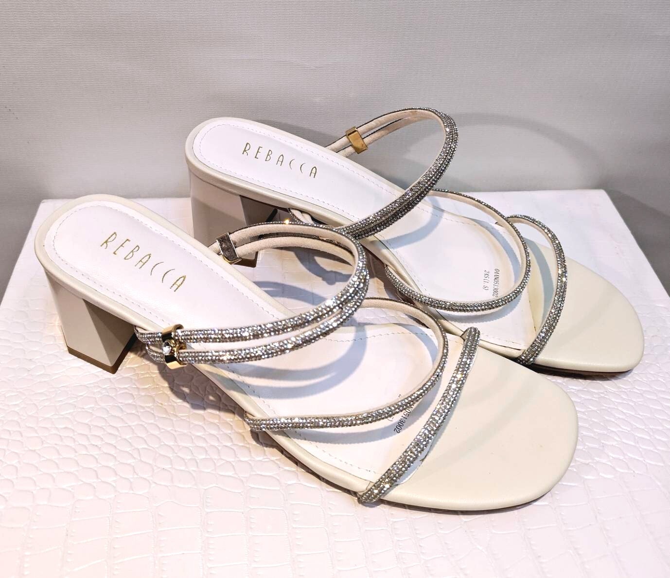 法式璀璨水鑽細帶方頭粗跟鞋 39碼 (S50)