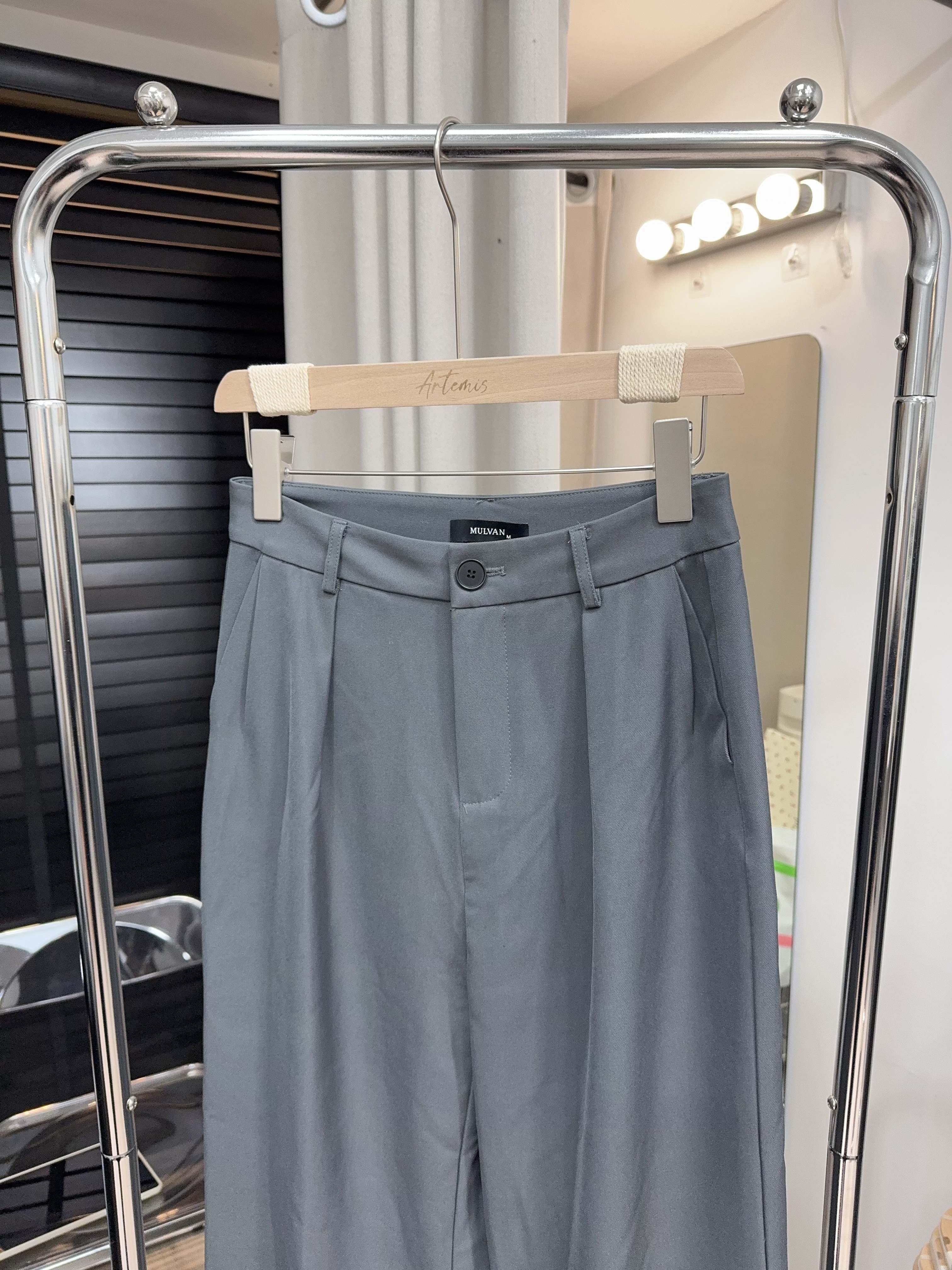 寬鬆灰藍色西褲（M）