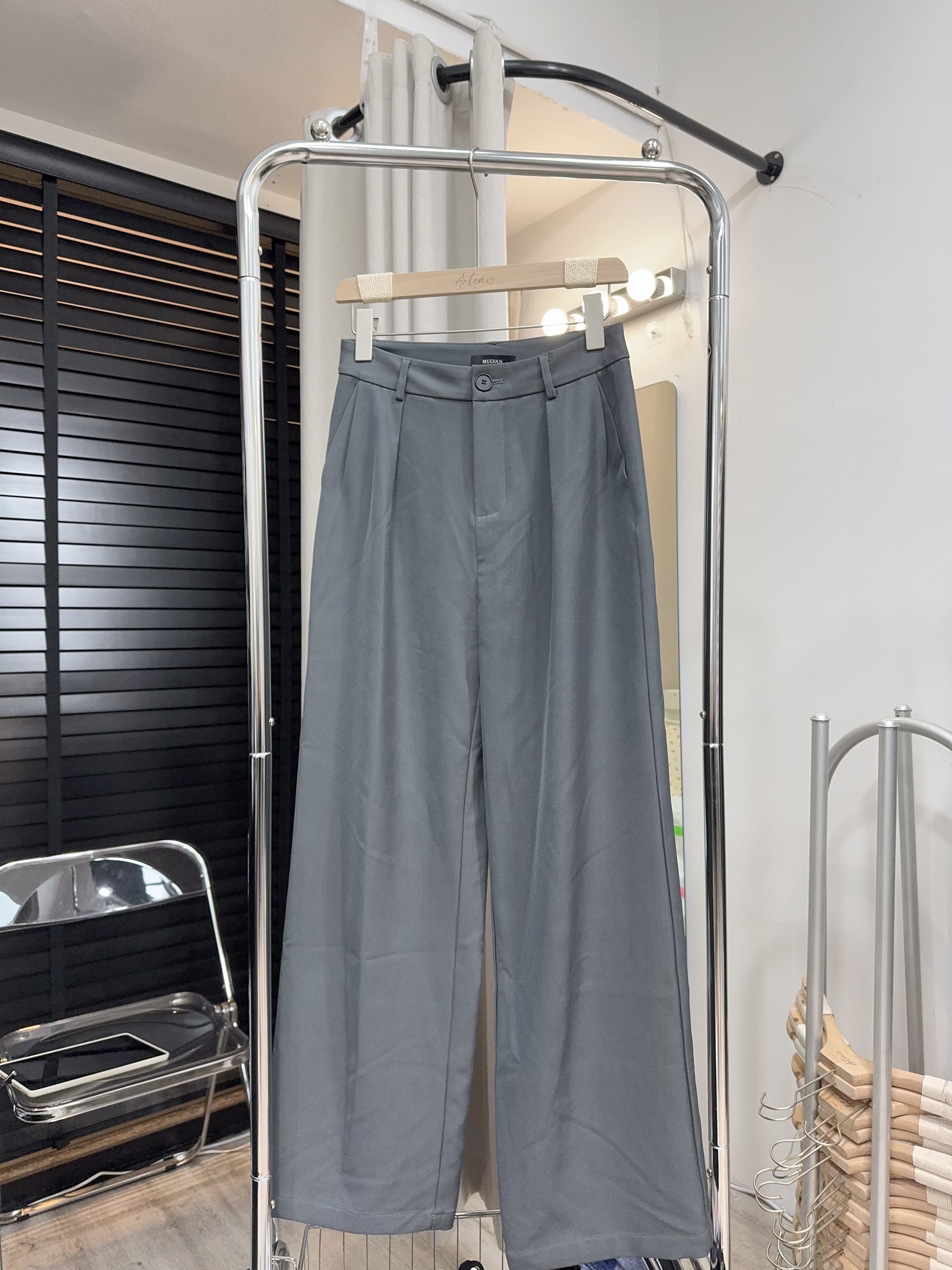 寬鬆灰藍色西褲（M）