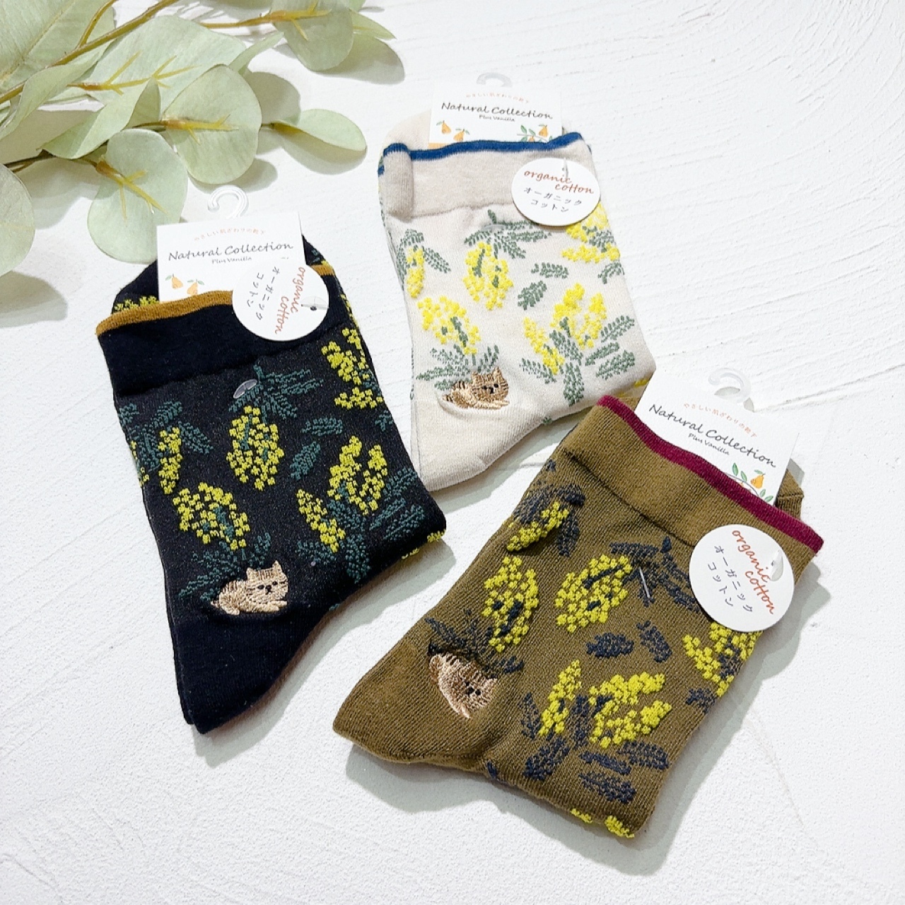 貓咪與花圖案短襪