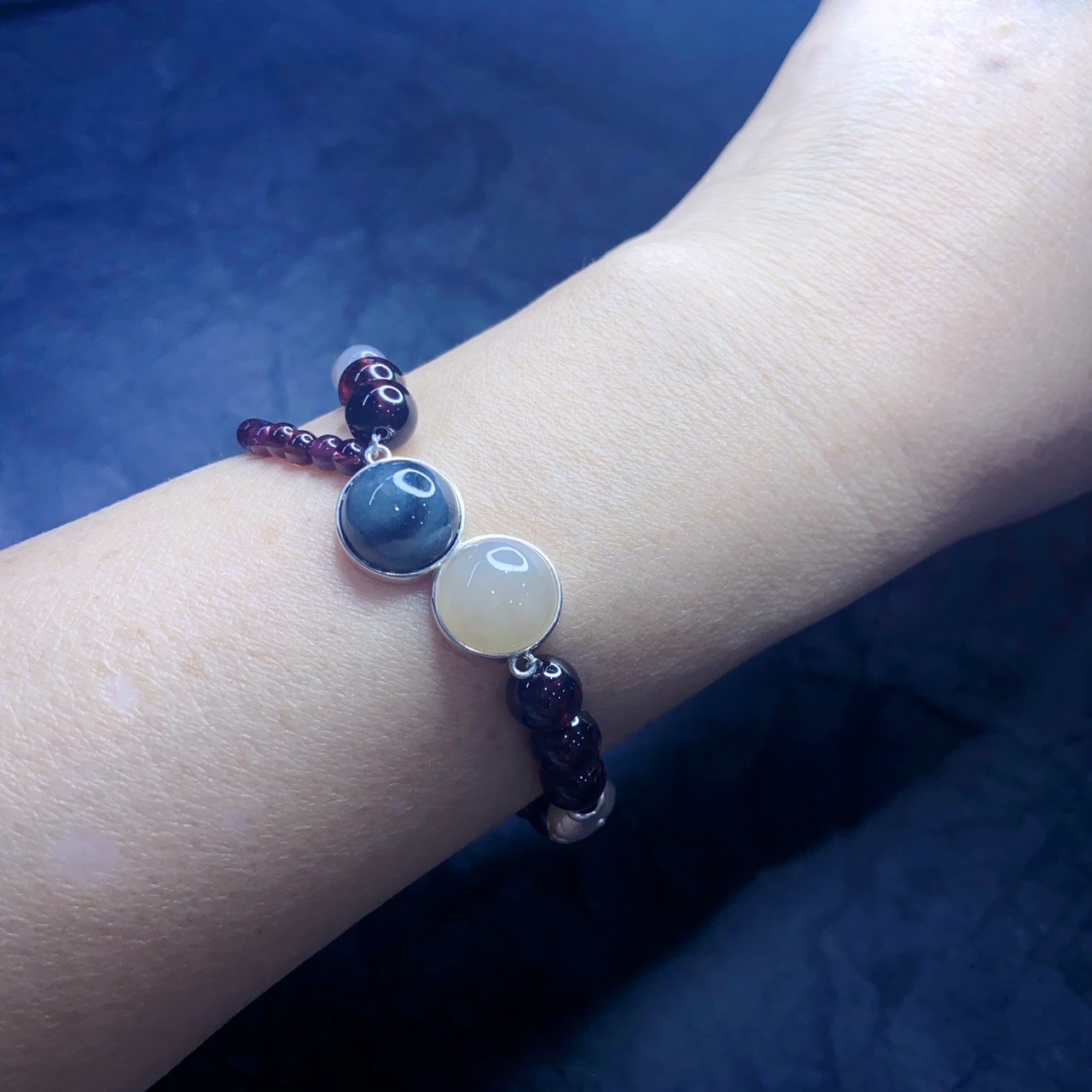Hetian Jade_Red Garnet bracelet