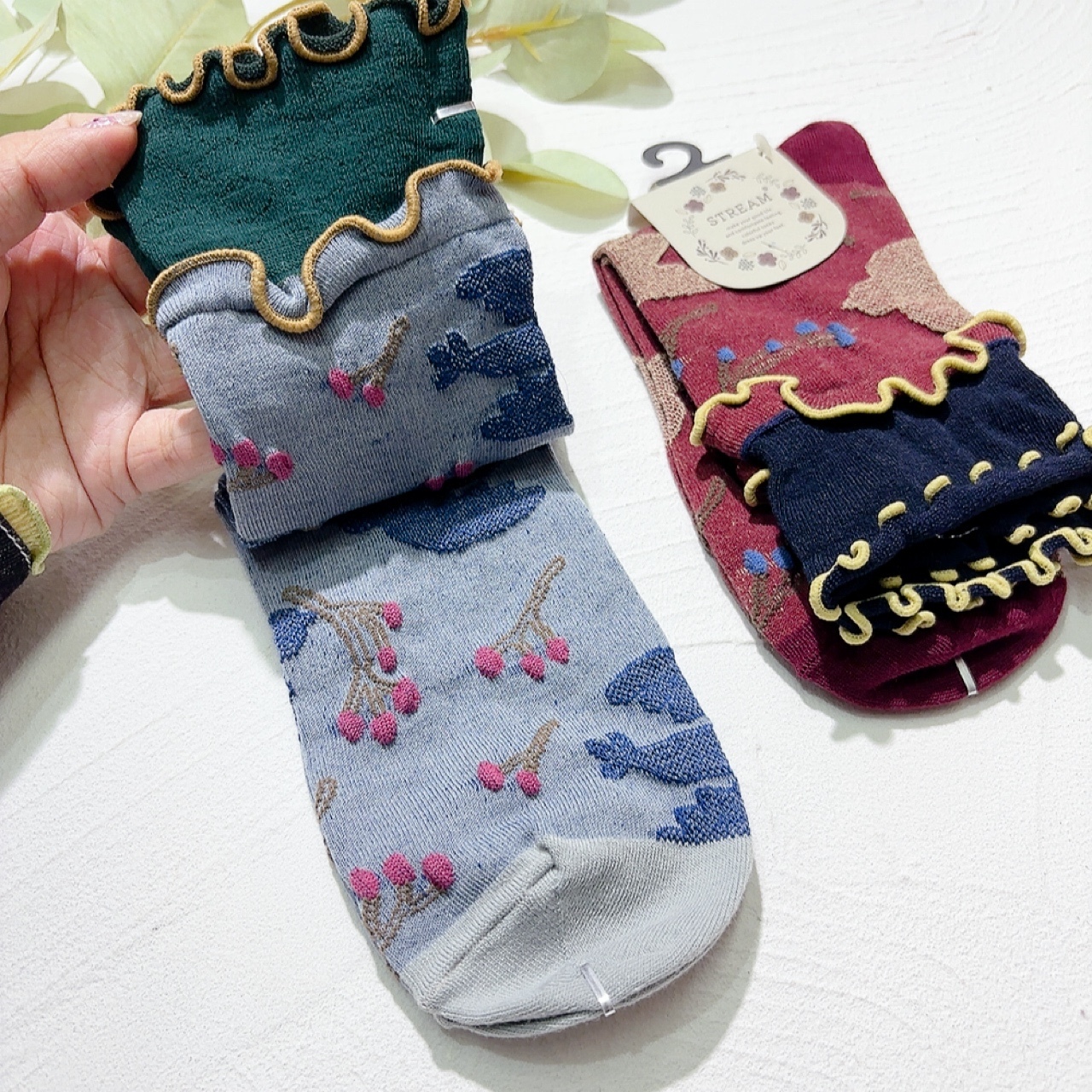 北歐風圖案荷葉邊短襪