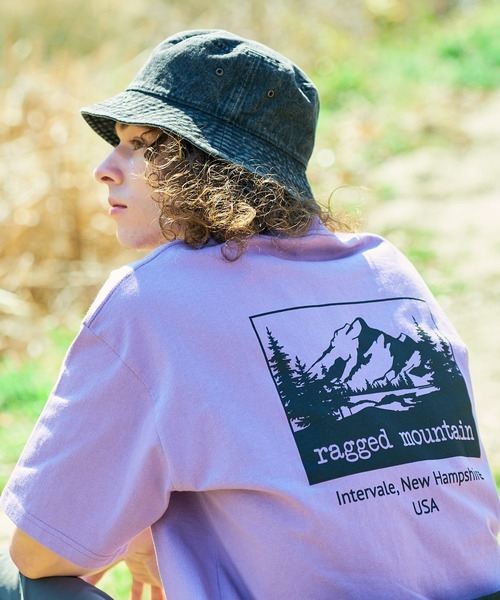日本 Ragged Mountain Back Print T-Shirt