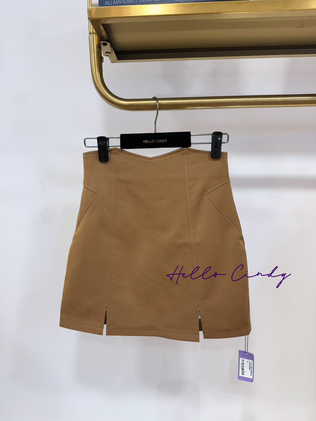 B02057 辣妹必備駝色愛心皮革短褲褲裙