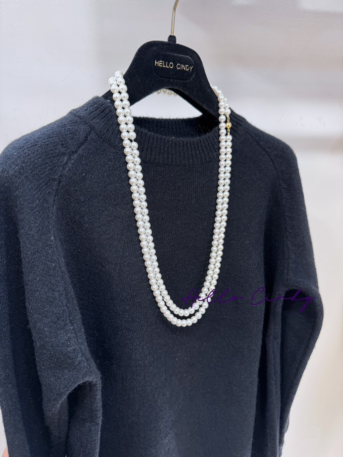 B02051 簡簡單單的黑色顯瘦仿羊感針織毛衣