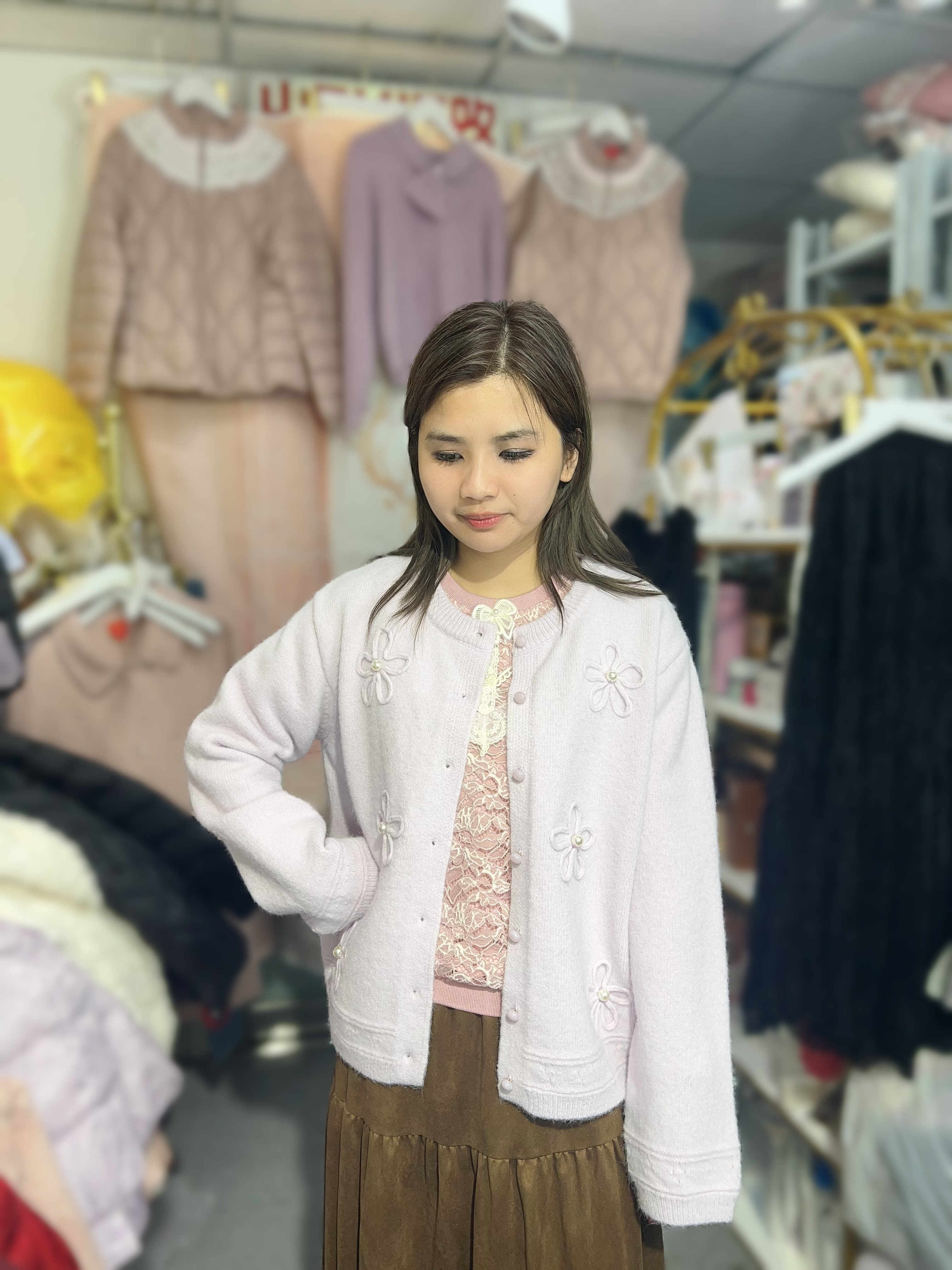 DE63   外套 胸42 長23 $999 (一口價)