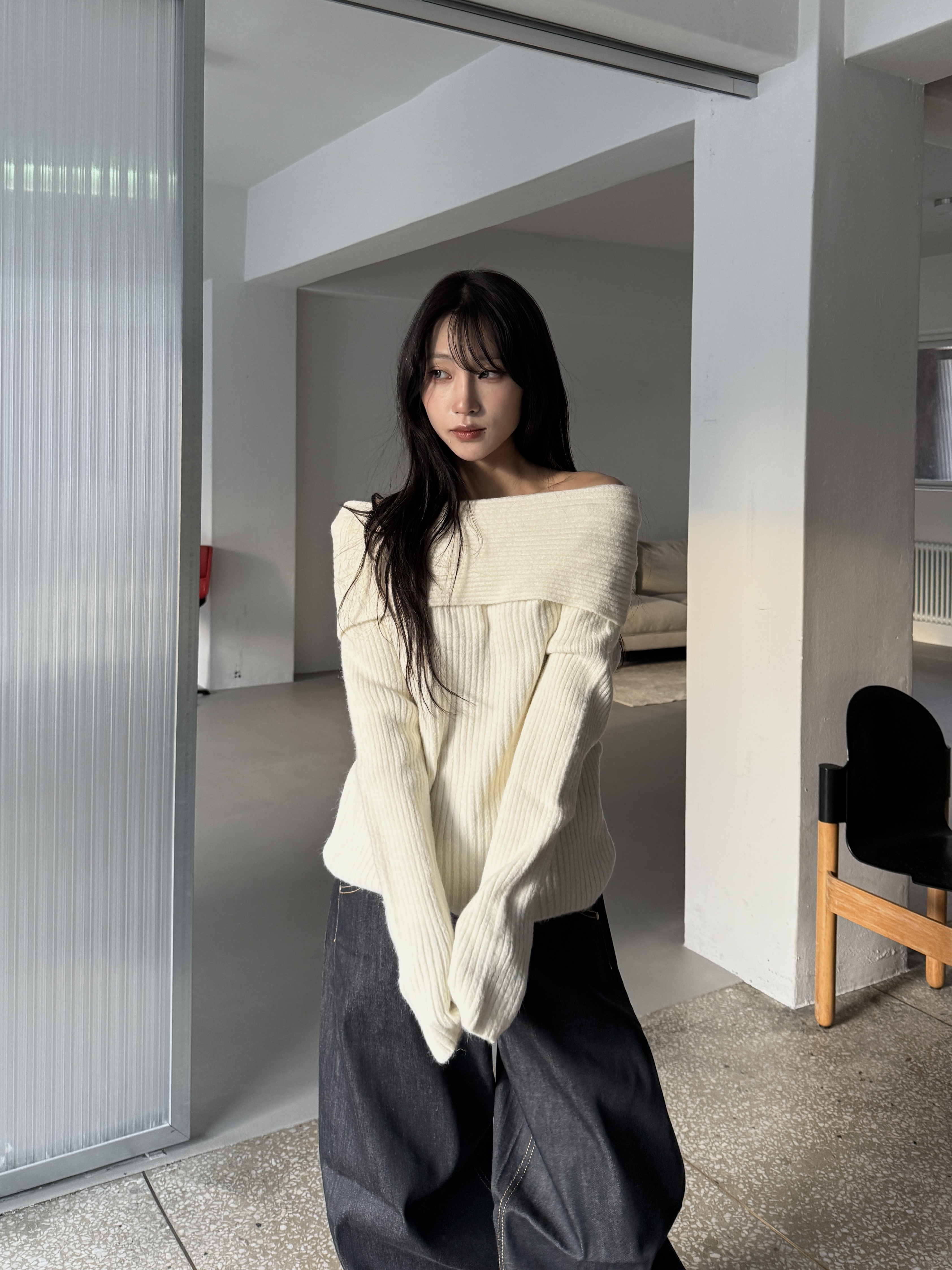 斜肩設計 寬鬆針織長袖毛衣（現貨）