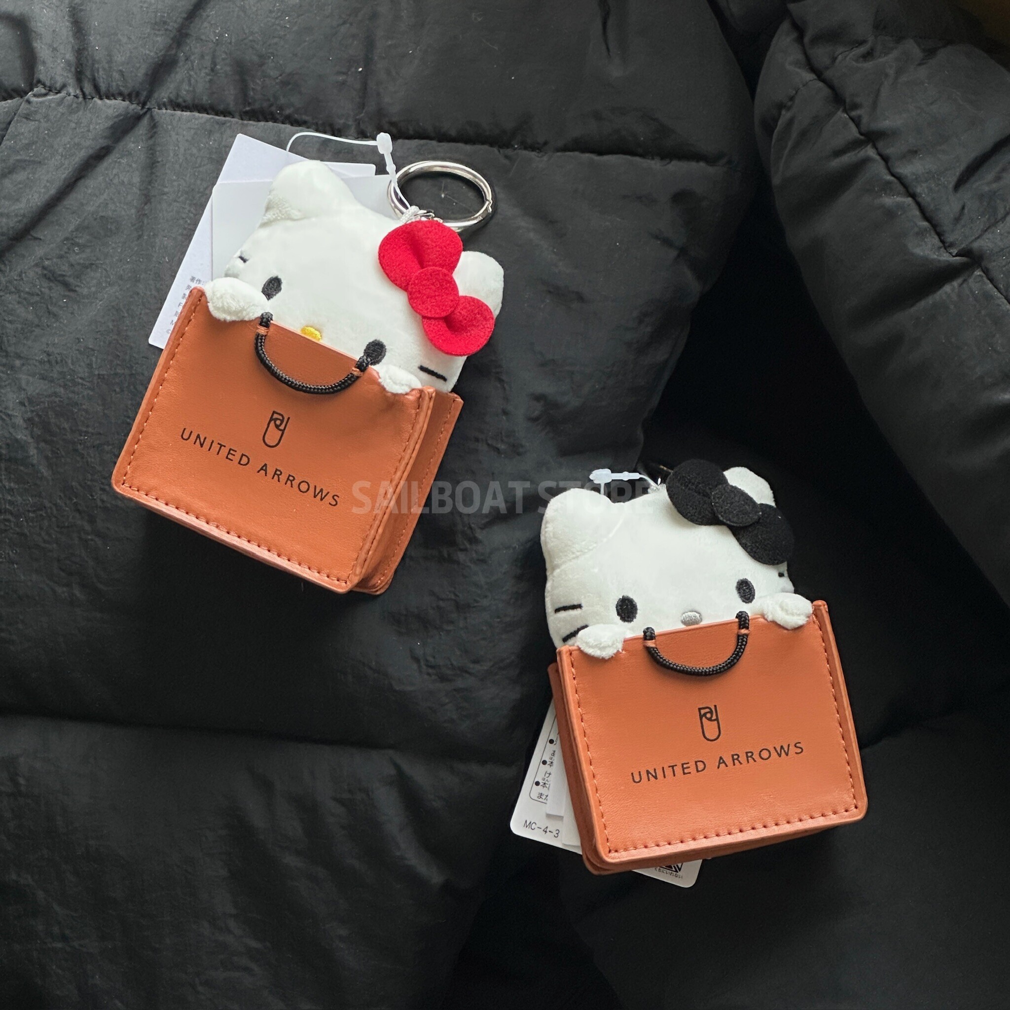 #預購 🇯🇵日本 HELLO KITTY × UNITED ARROWS 凱蒂貓 購物袋吊飾