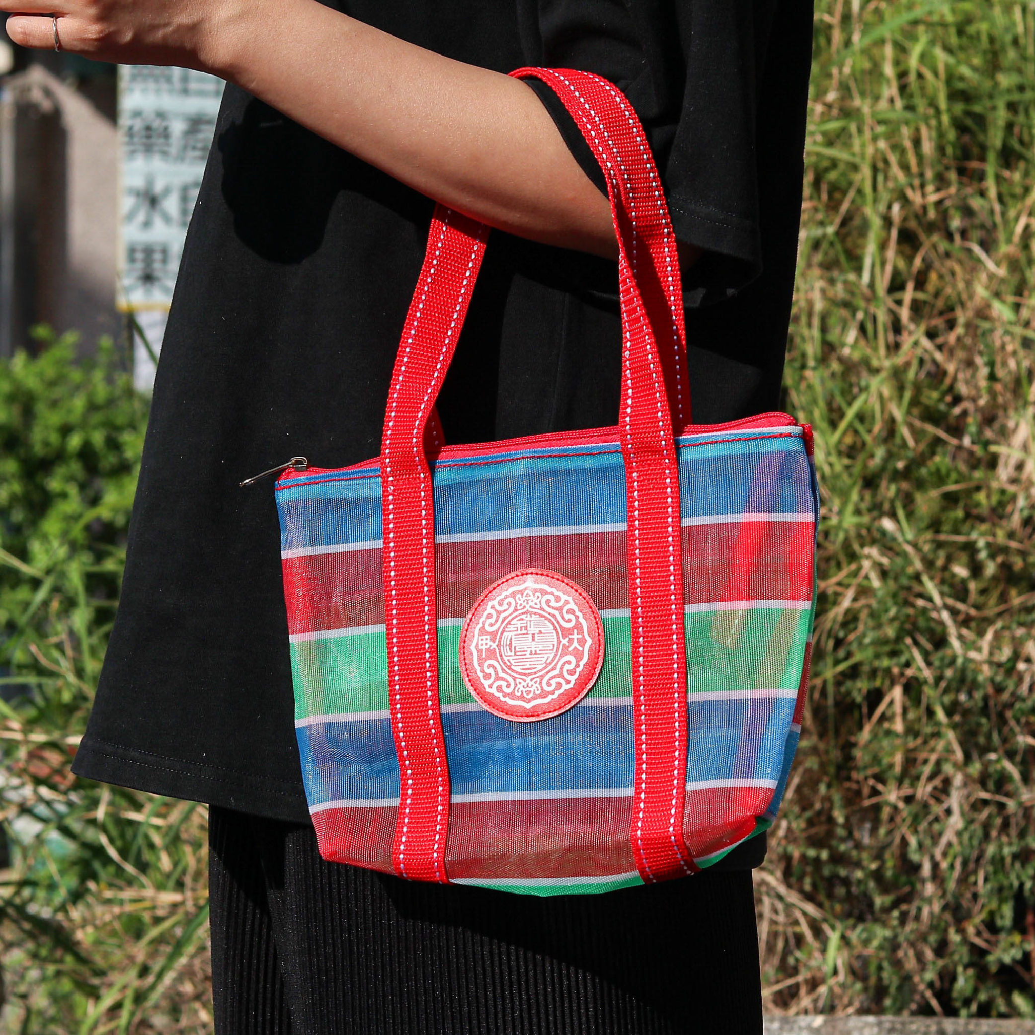 【捐食物箱給弱勢】支持孤老溫飽計劃-公益幫助失依孤老（贈鎮瀾宮環保茄芷提袋）