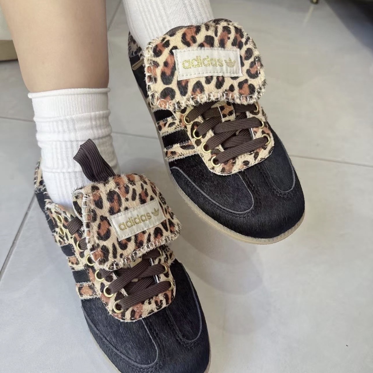 ADIDAS ORIGINALS SAMBA LT 黑豹紋 仿馬毛 翻蓋鞋舌 休閒鞋 KJ6590