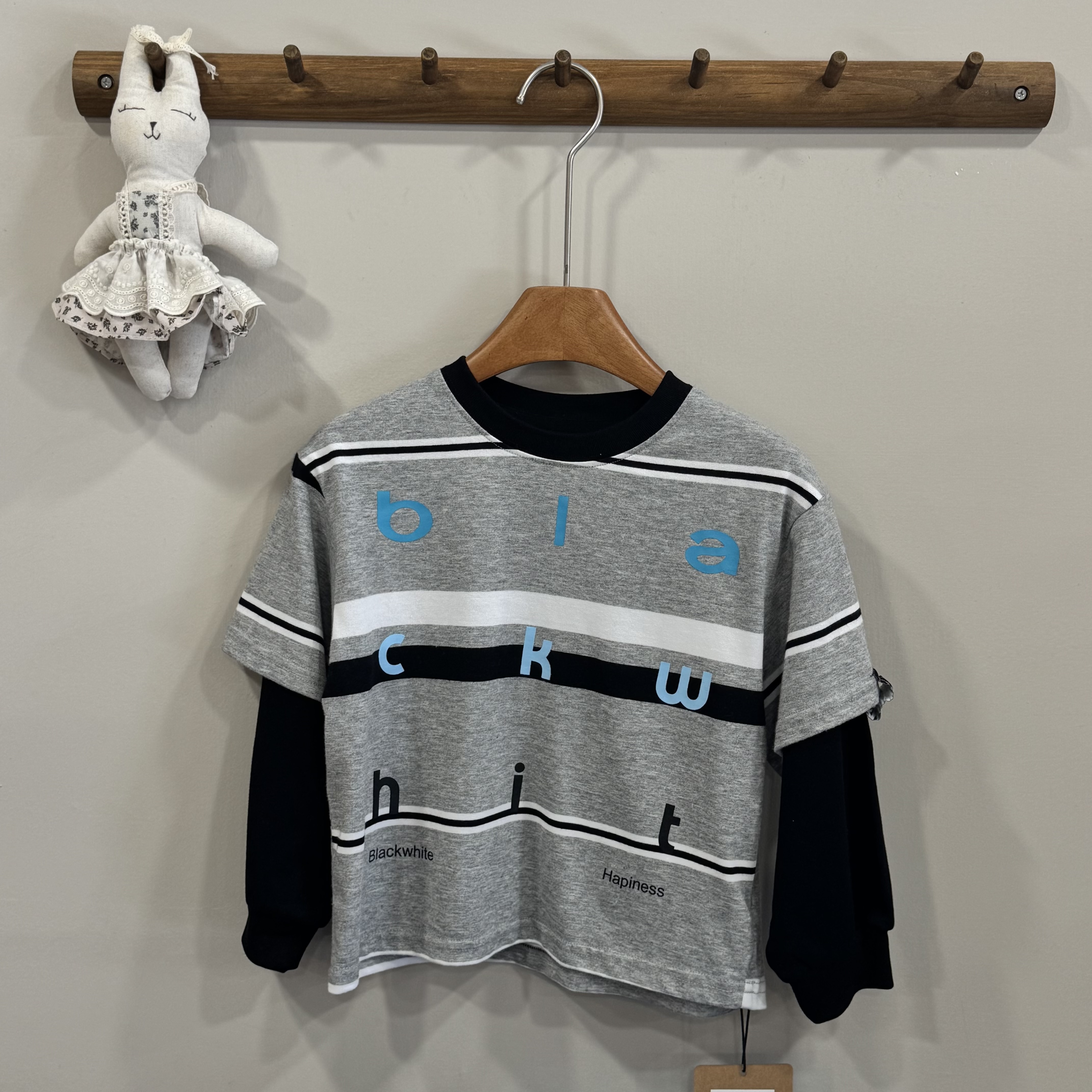 A04230假兩件字母條紋上衣