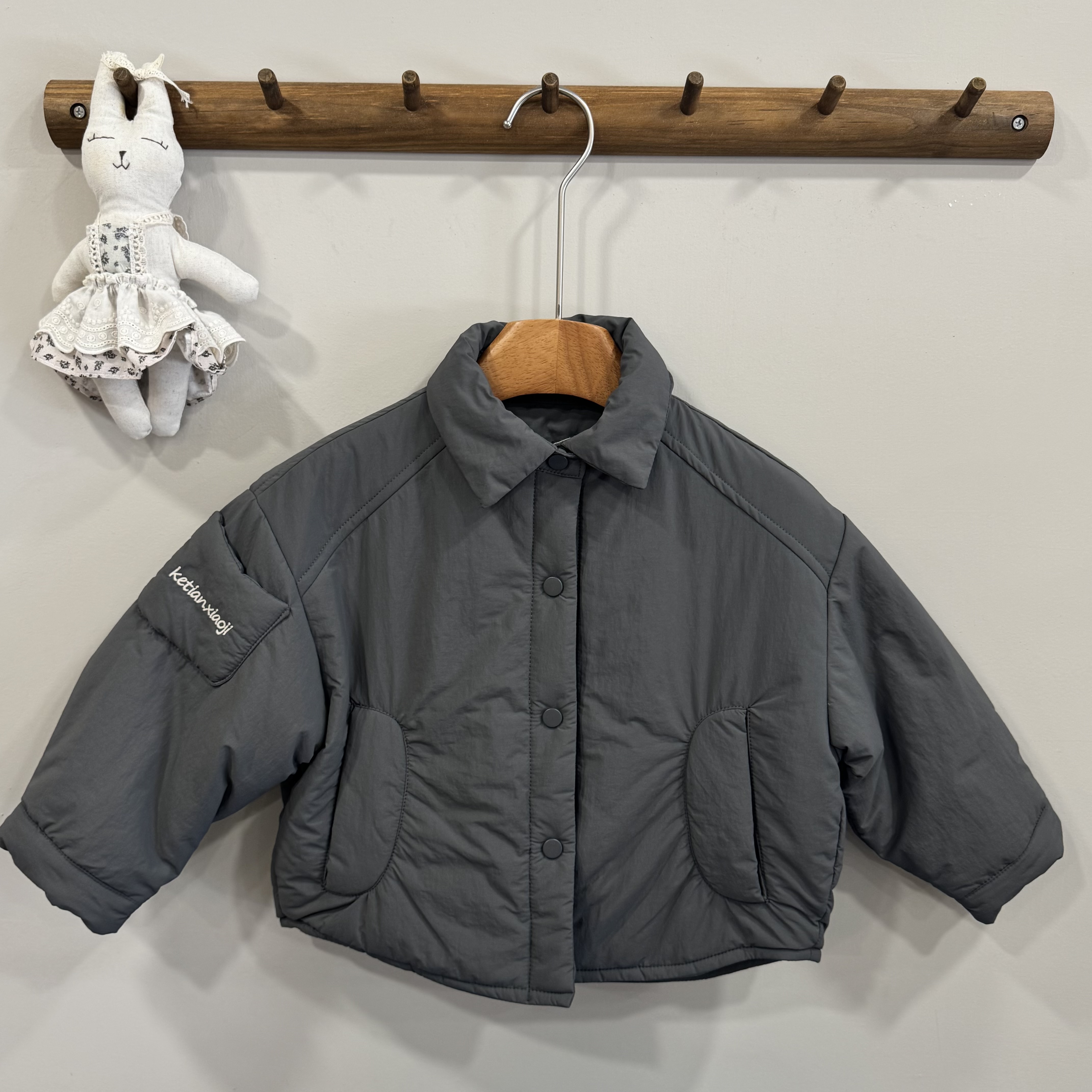 A04211鋪棉微領外套