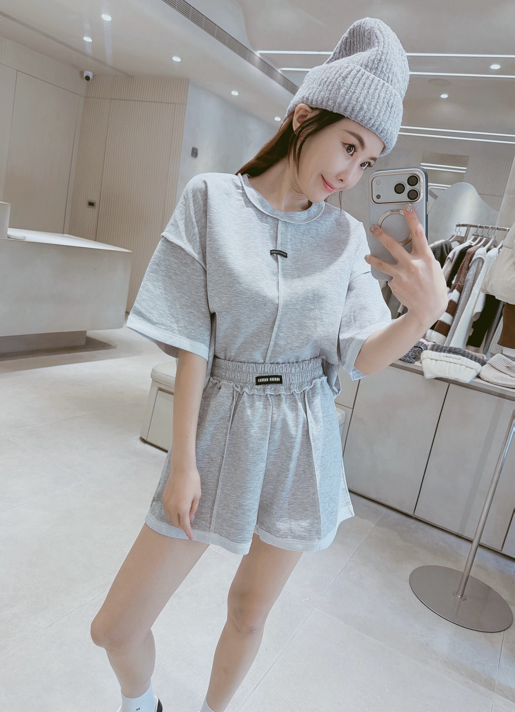 車線滾邊小標衣+鬆緊短褲